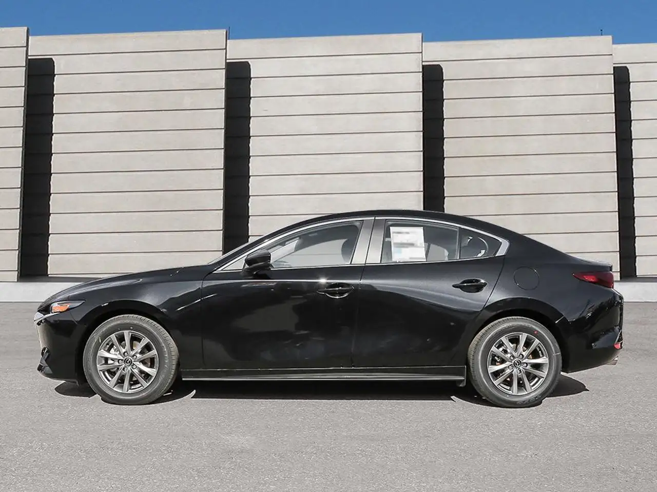 Mazda 3 снимка Mazda 3