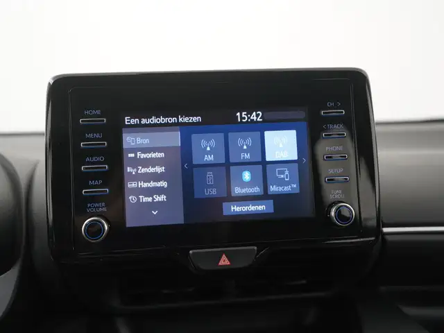 Toyota Yaris view 13