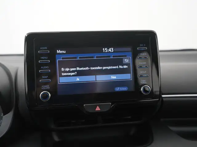 Toyota Yaris view 16