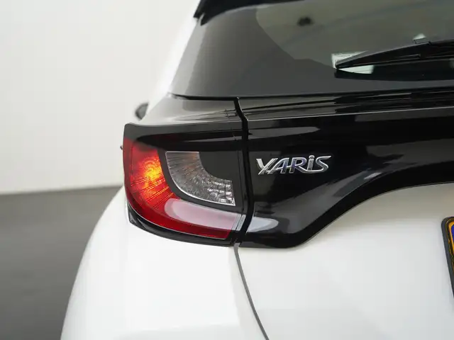 Toyota Yaris view 20