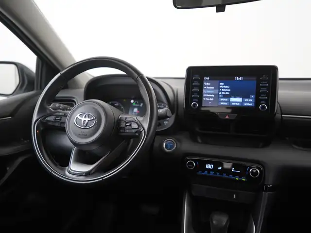 Toyota Yaris view 5