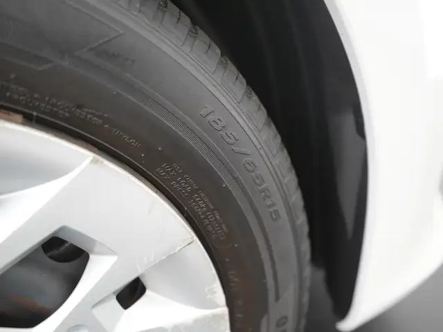 Toyota Yaris view 26