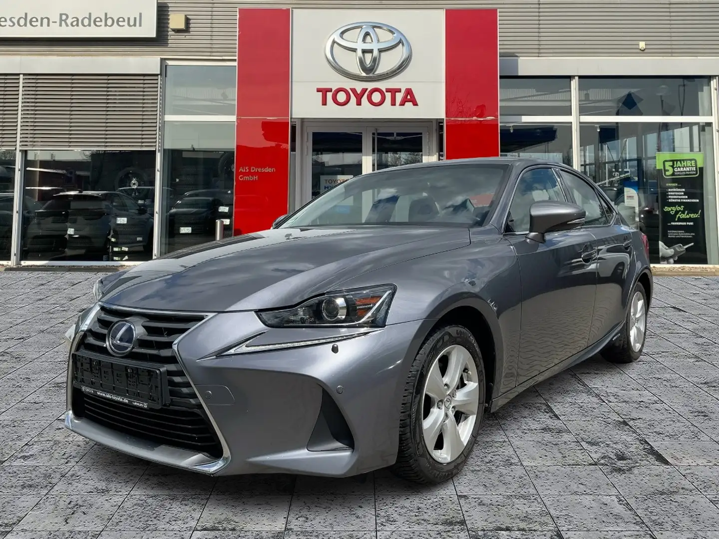 Lexus IS 300 h Business Edition Line Navi*KAM*SHZ Gris - 2