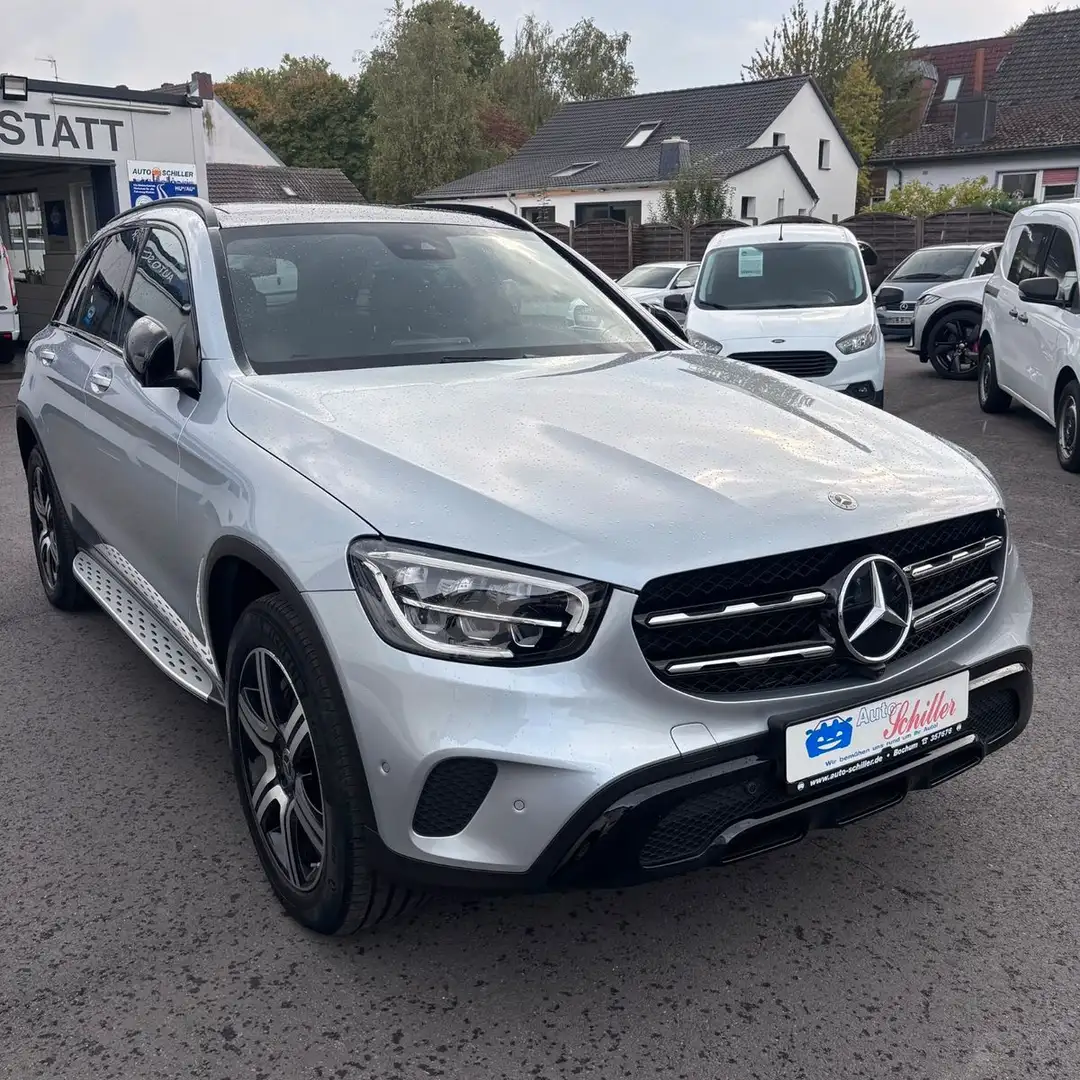 Mercedes-Benz GLC 300 de 4Matic # Exclusive # 17 K Zubehör Silber - 1