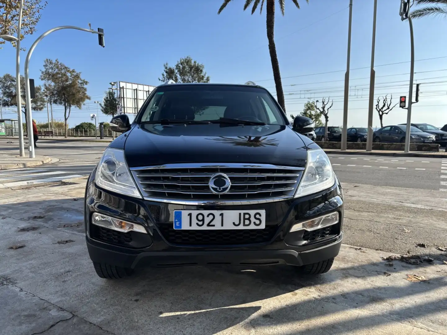 SsangYong Rexton W 200 e-Xdi Premium 4x2 Schwarz - 2