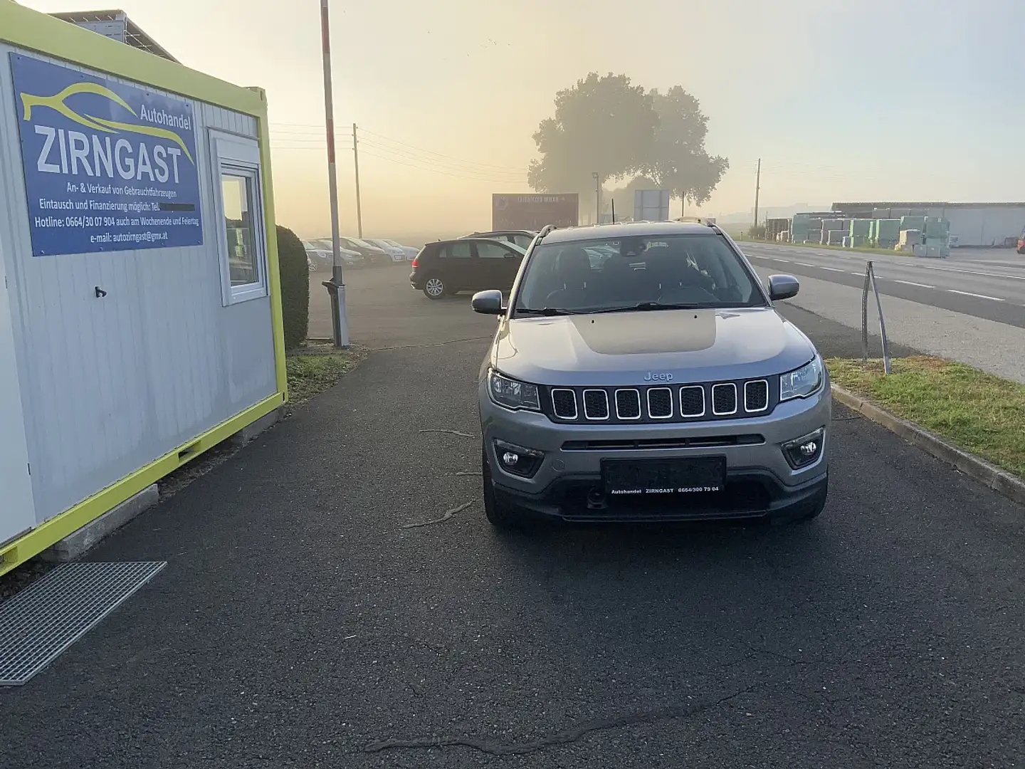 Jeep Compass 2,0 MultiJet II AWD Longitude Pickerl neu bis 0... Grau - 2