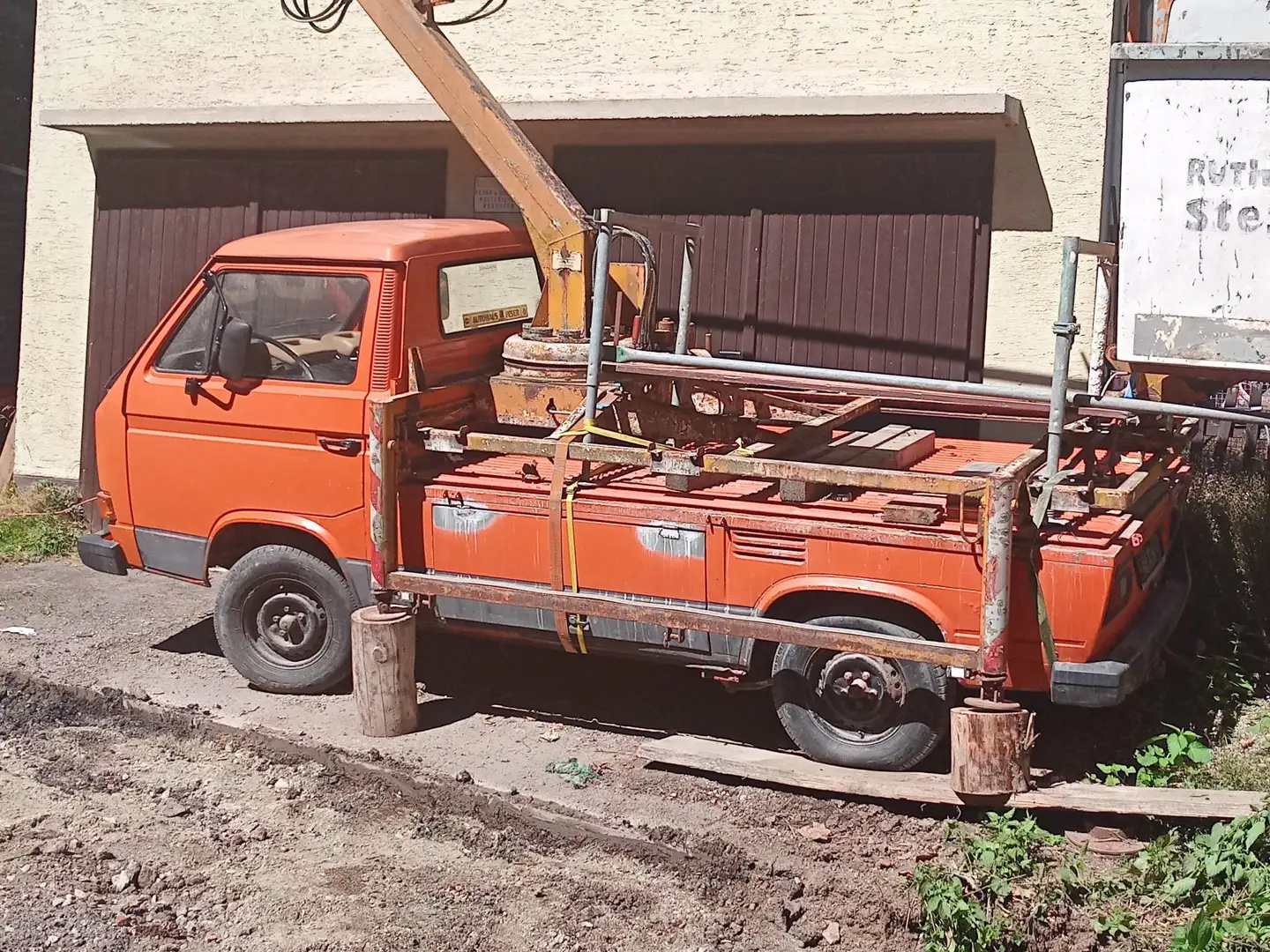 Volkswagen T3 Pritsche Sonderaufbau Oranje - 2
