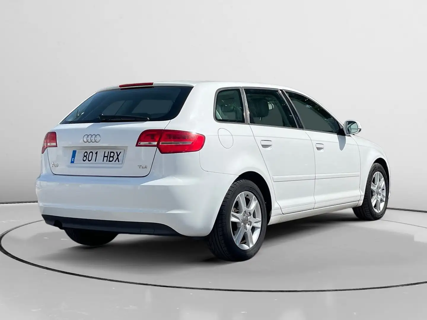 Audi A3 Sportback 1.6TDI Attraction S-Tronic Blanco - 2