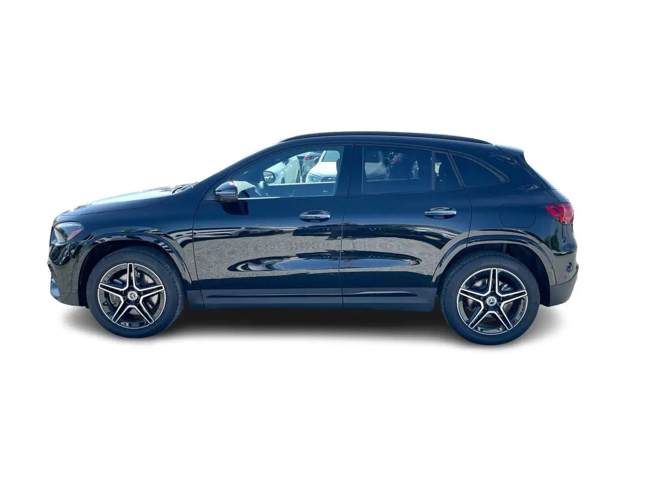 Mercedes-Benz GLA снимка Mercedes-Benz GLA