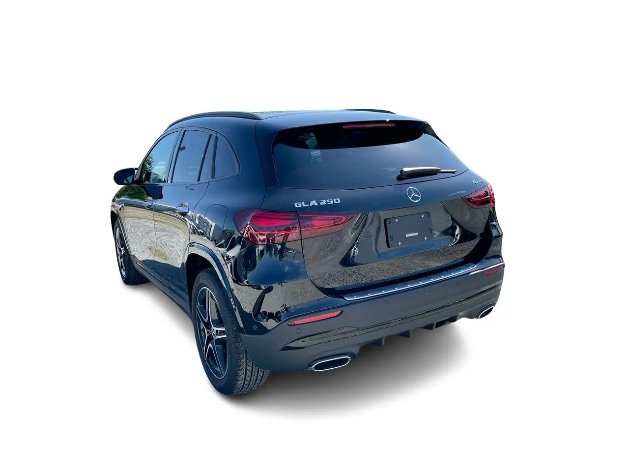 Mercedes-Benz GLA снимка Mercedes-Benz GLA