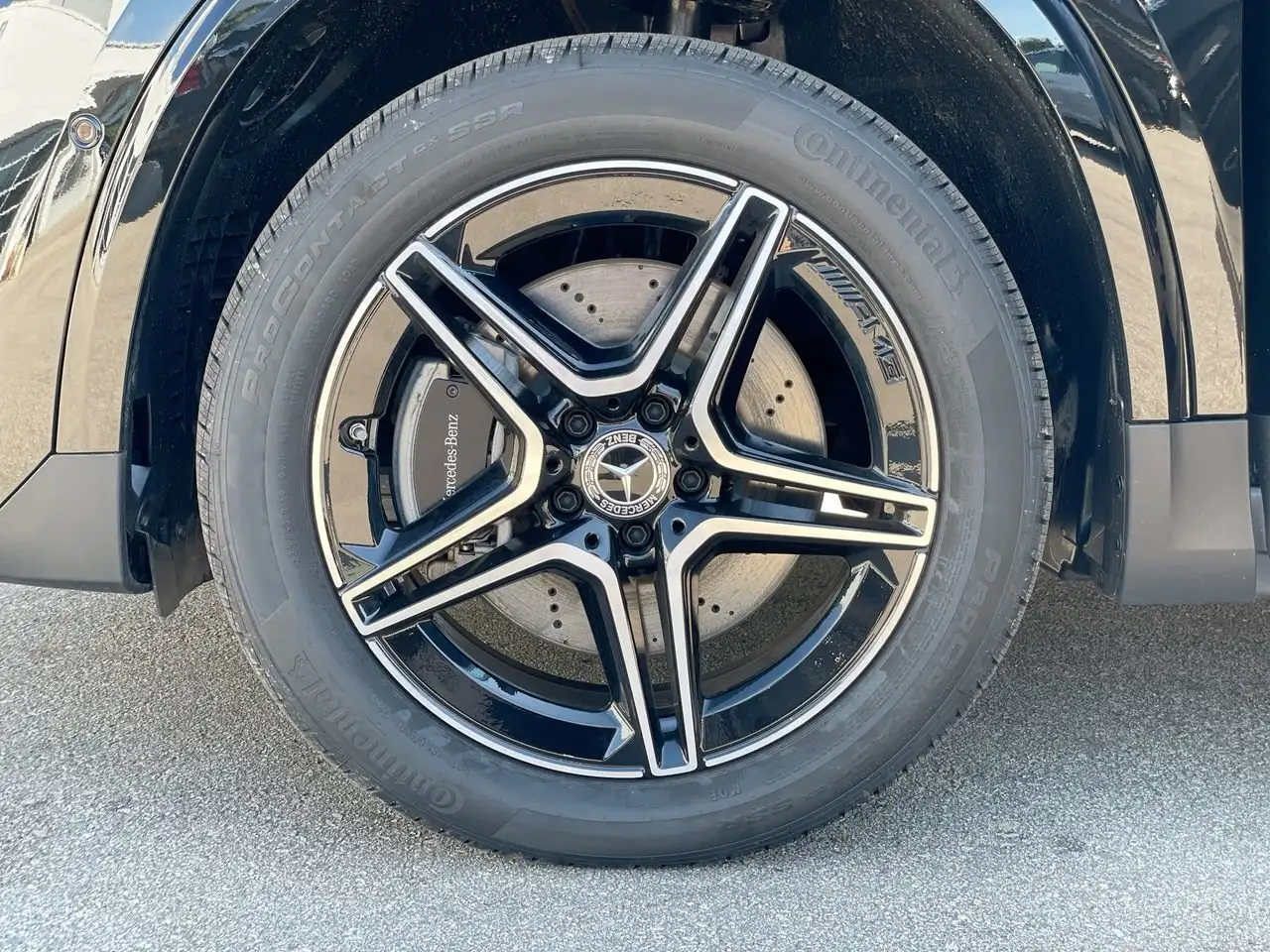 Mercedes-Benz GLA снимка Mercedes-Benz GLA