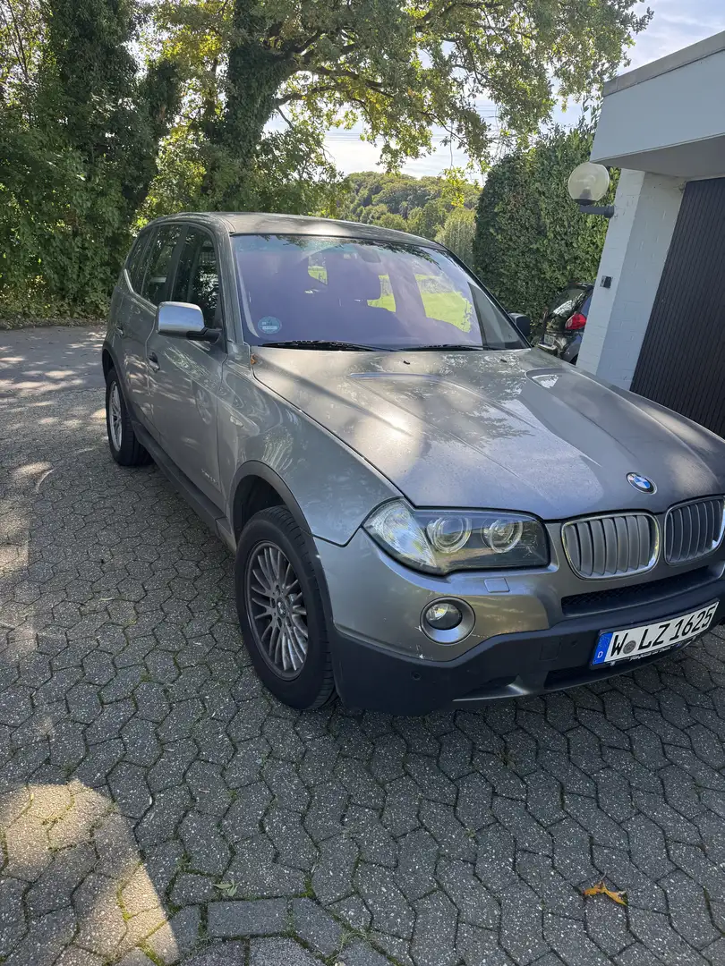 BMW X3 xDrive 25i Grau - 1