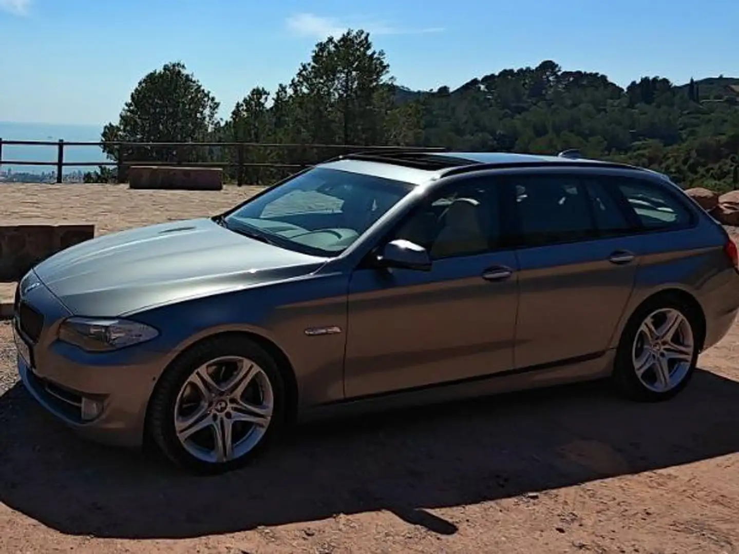 BMW 535 535iA Touring Gris - 1