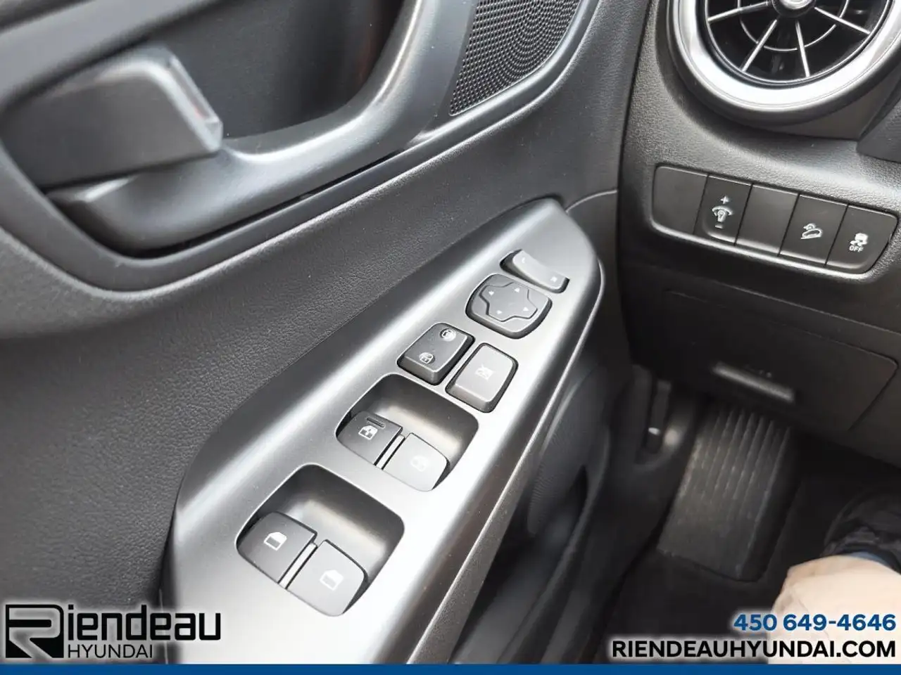 Hyundai KONA fotografie Hyundai KONA