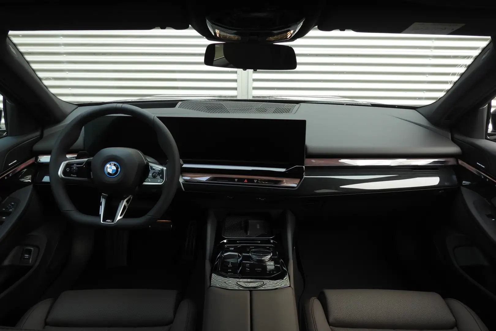 BMW i5 eDrive40 High Executive M Sport / Panoramadak / Tr Grijs - 2