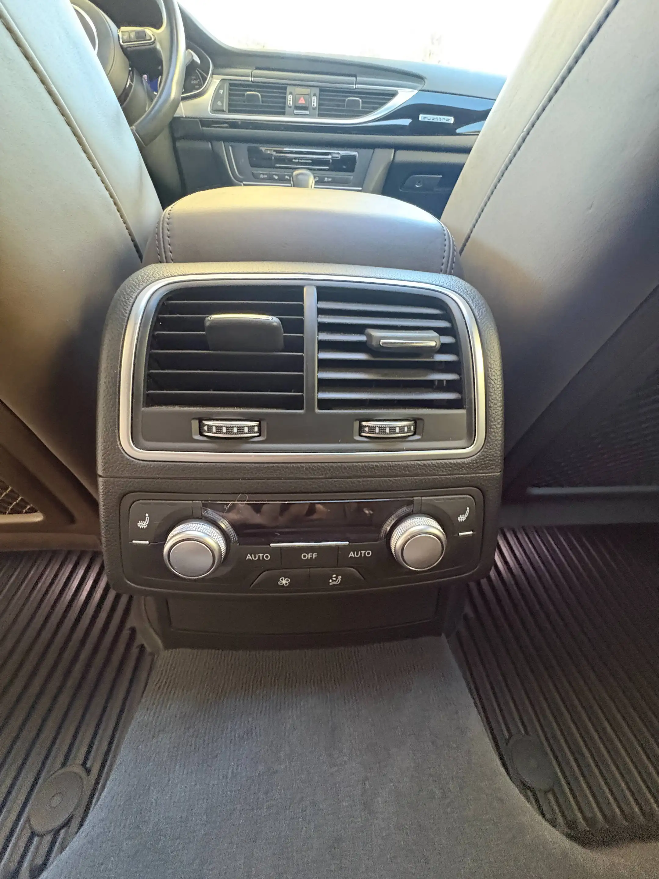 Audi A6 allroad 3.0 TDI — photo 12
