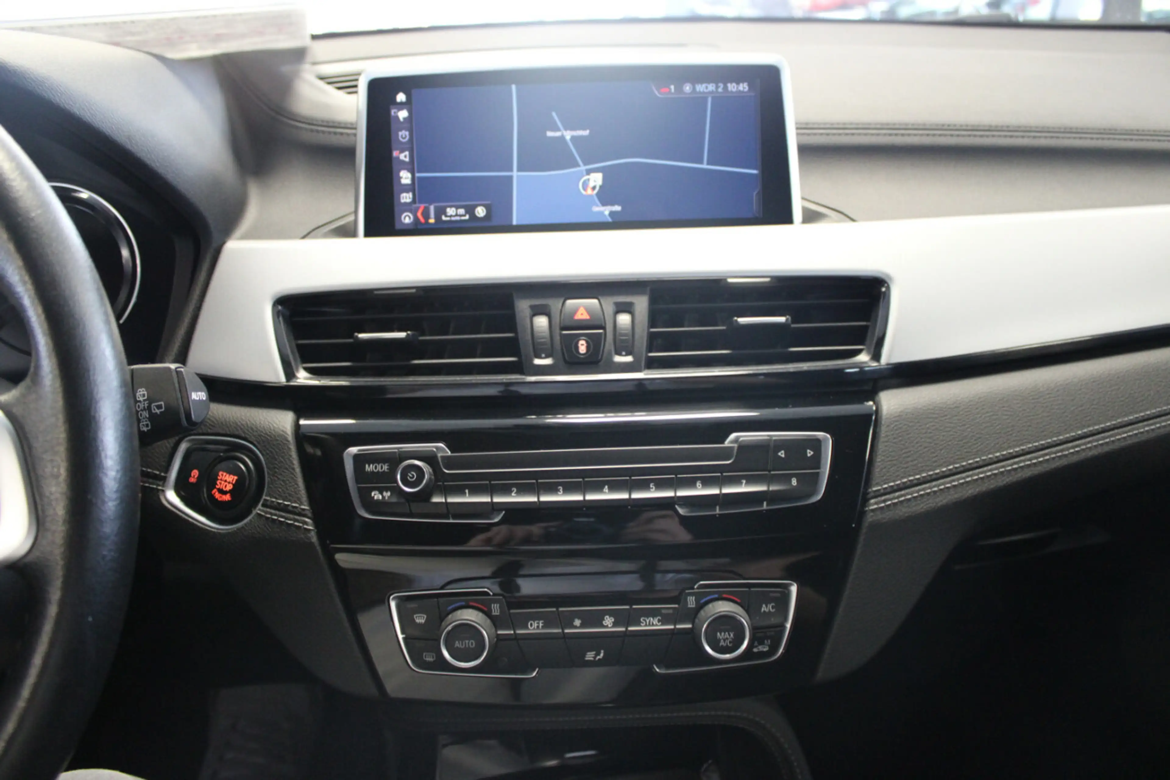 BMW X2 sDrive18i Aut. Advantage — photo 10