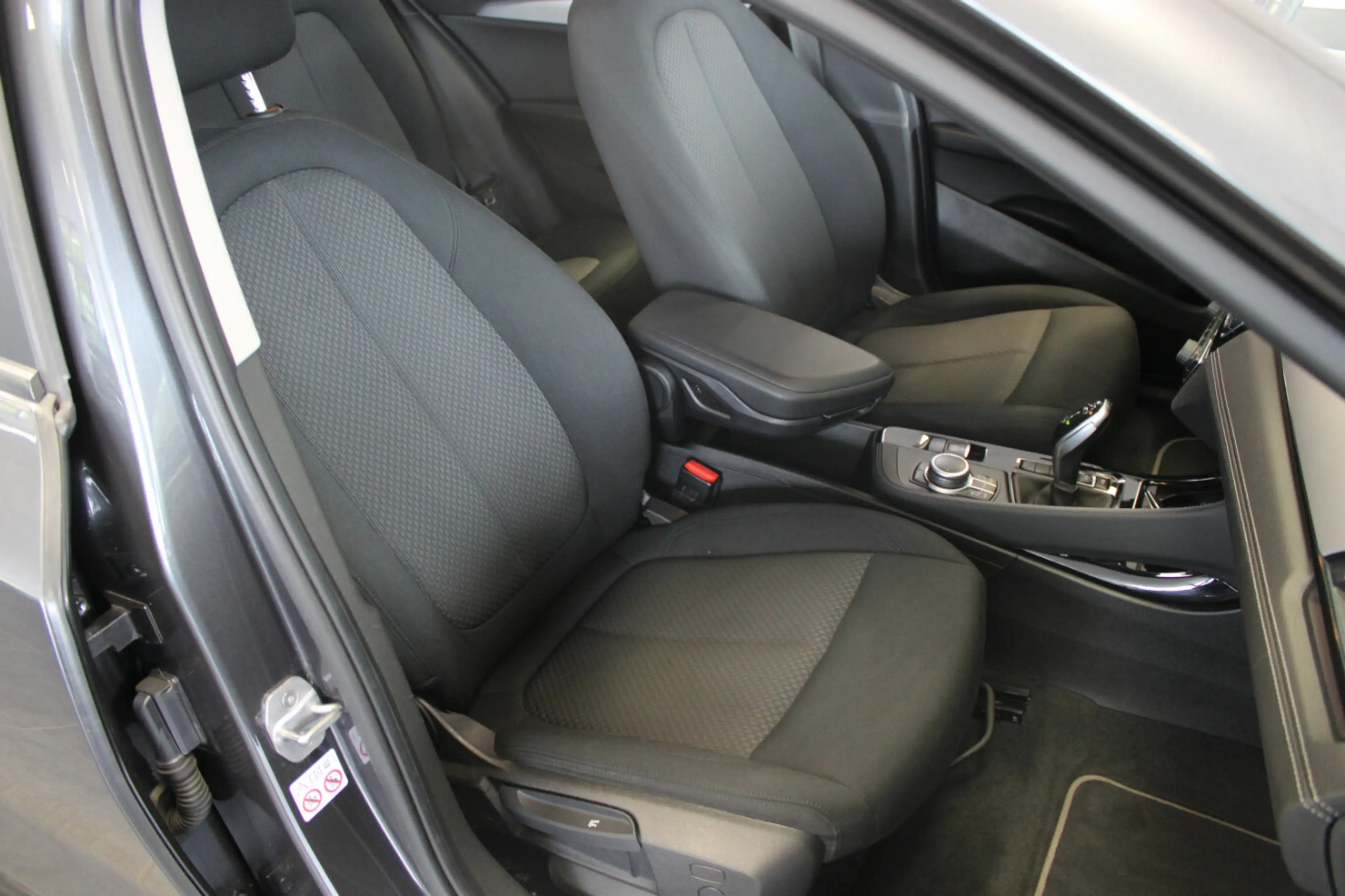 BMW X2 sDrive18i Aut. Advantage — photo 11