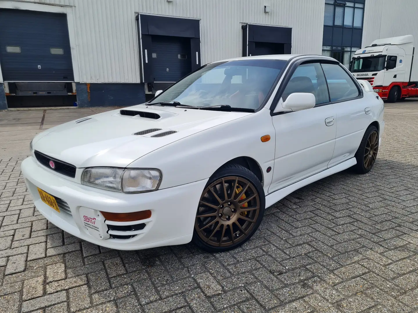 Subaru Impreza WRX STI GC8 JDM Wit - 2