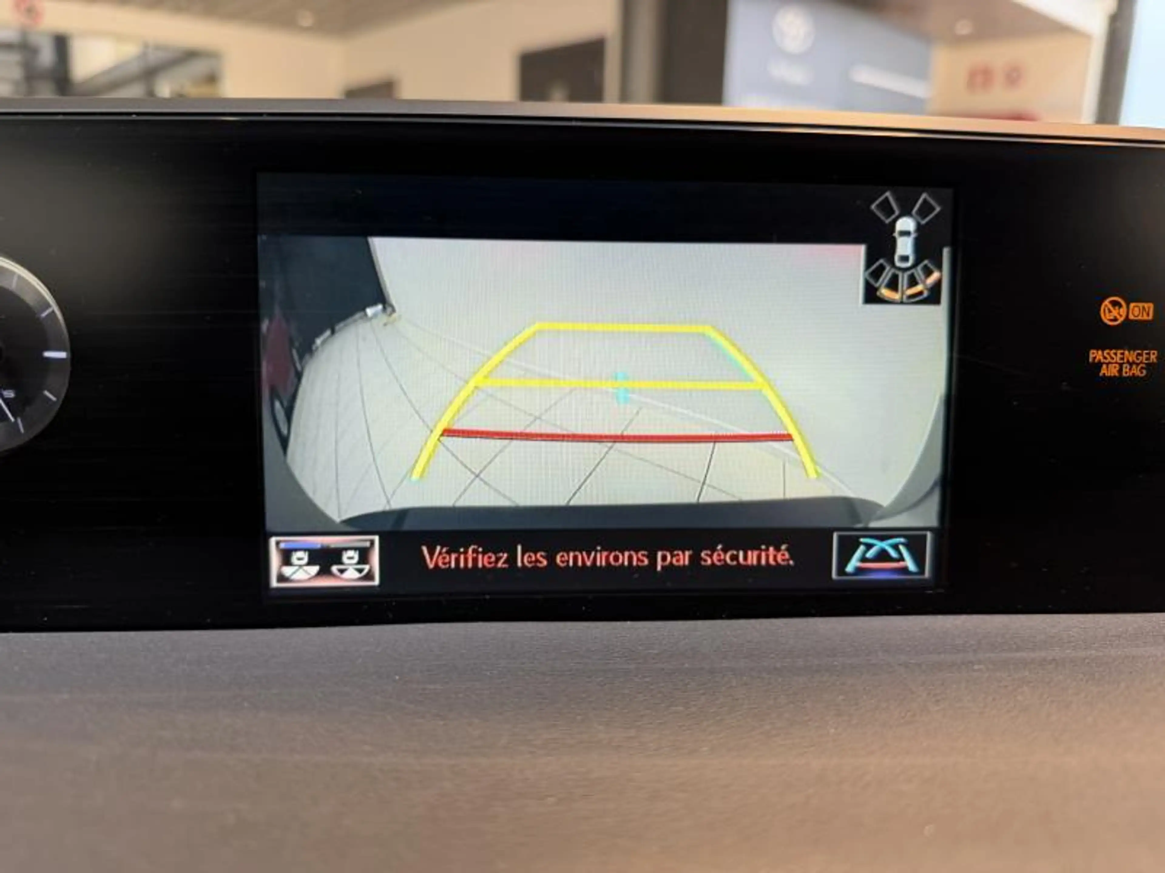 Lexus UX 250h Business Line — photo 8