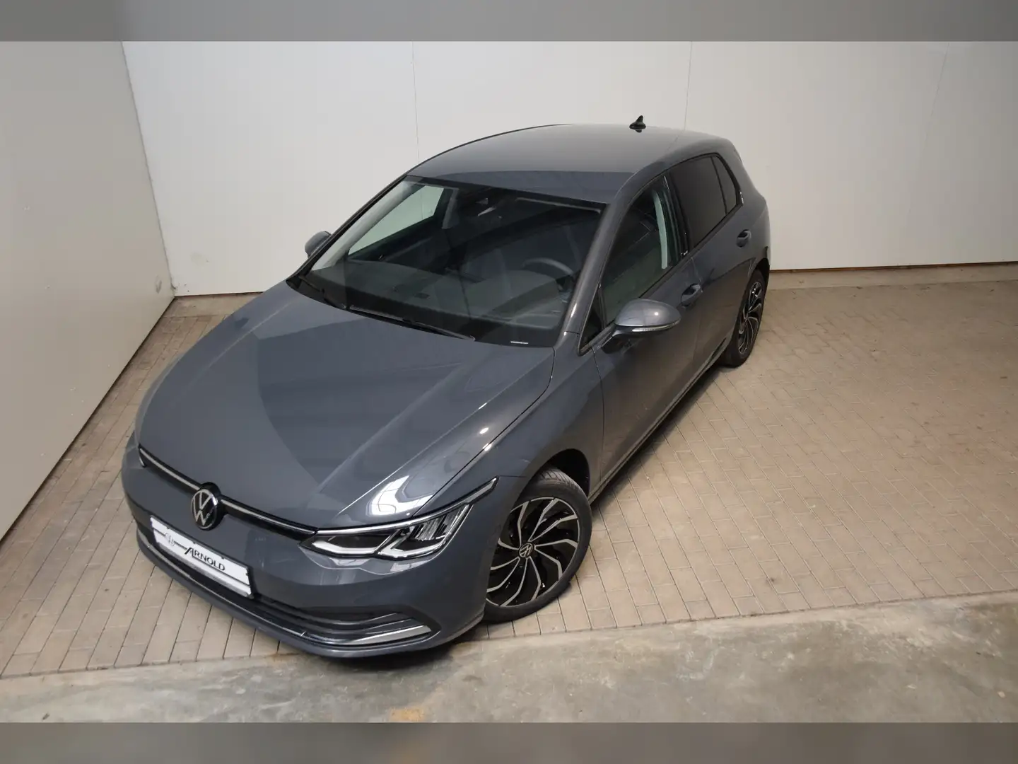 Volkswagen Golf VIII TSI Move DSG Šedá - 2