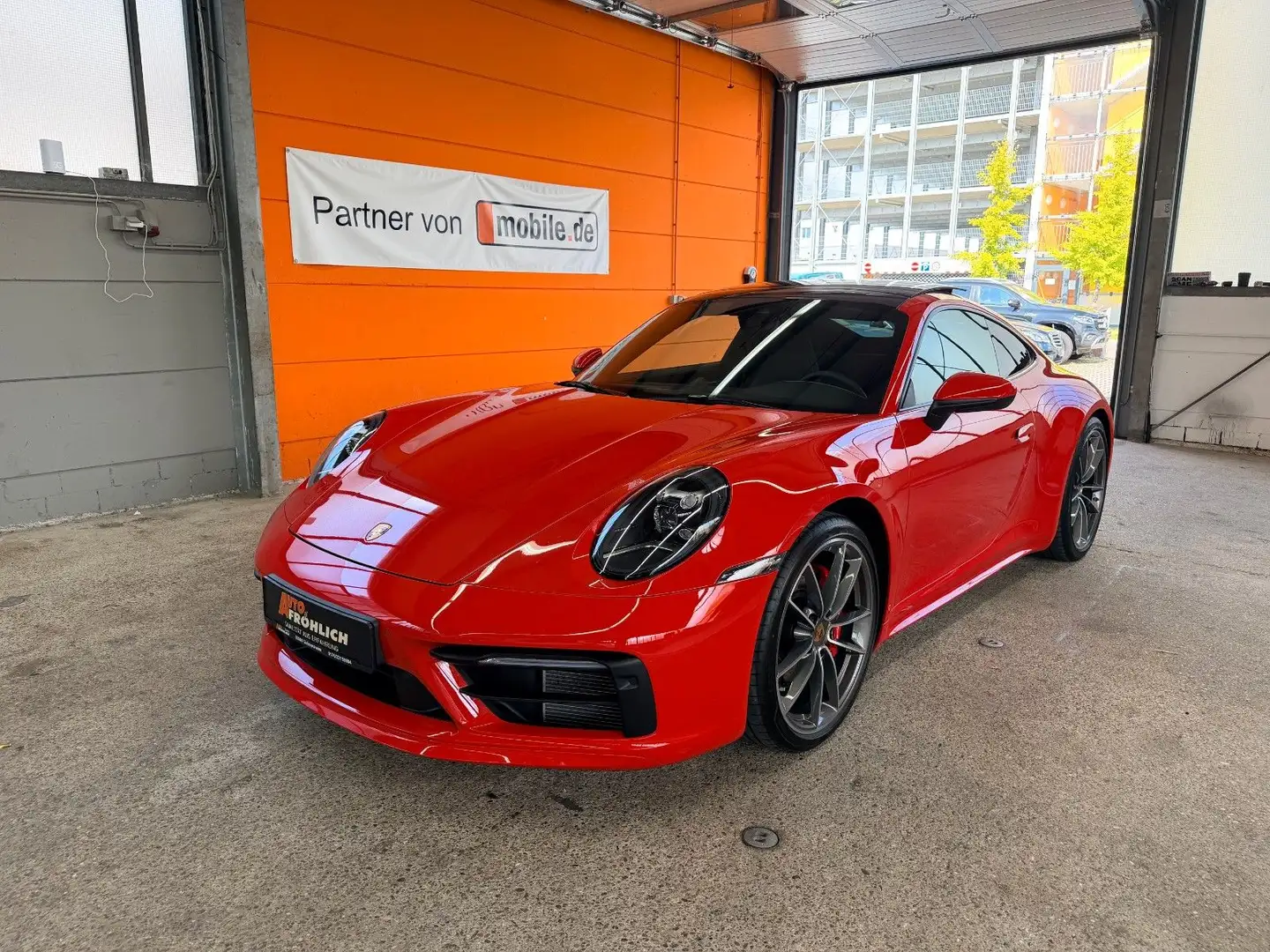 Porsche 992 Carrera S Sportdesign Chrono Klappe Approved Rot - 1