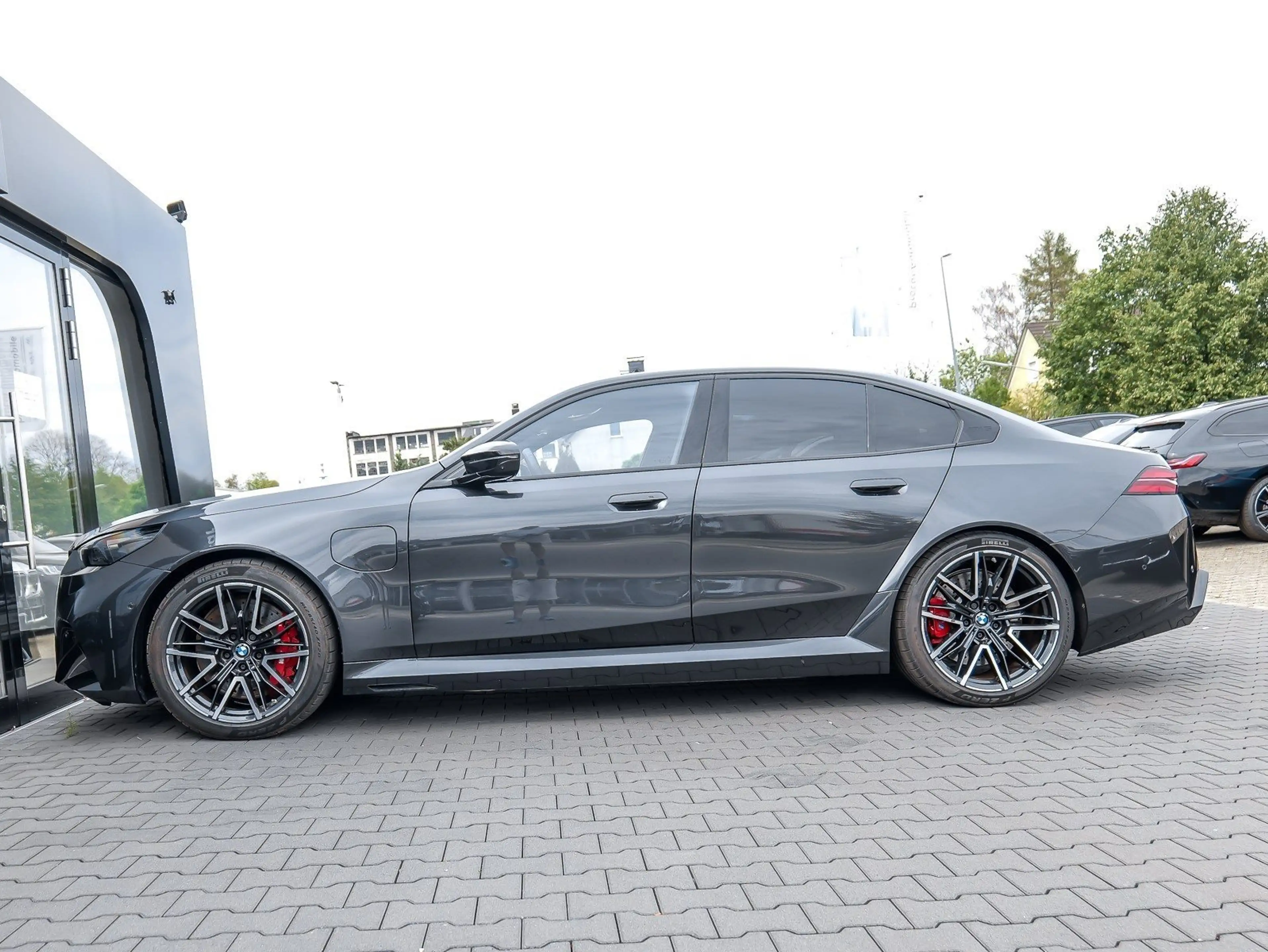 BMW M5 Limousine PANO ACC AHK 360°KAM RFK NAVI LED — photo 10