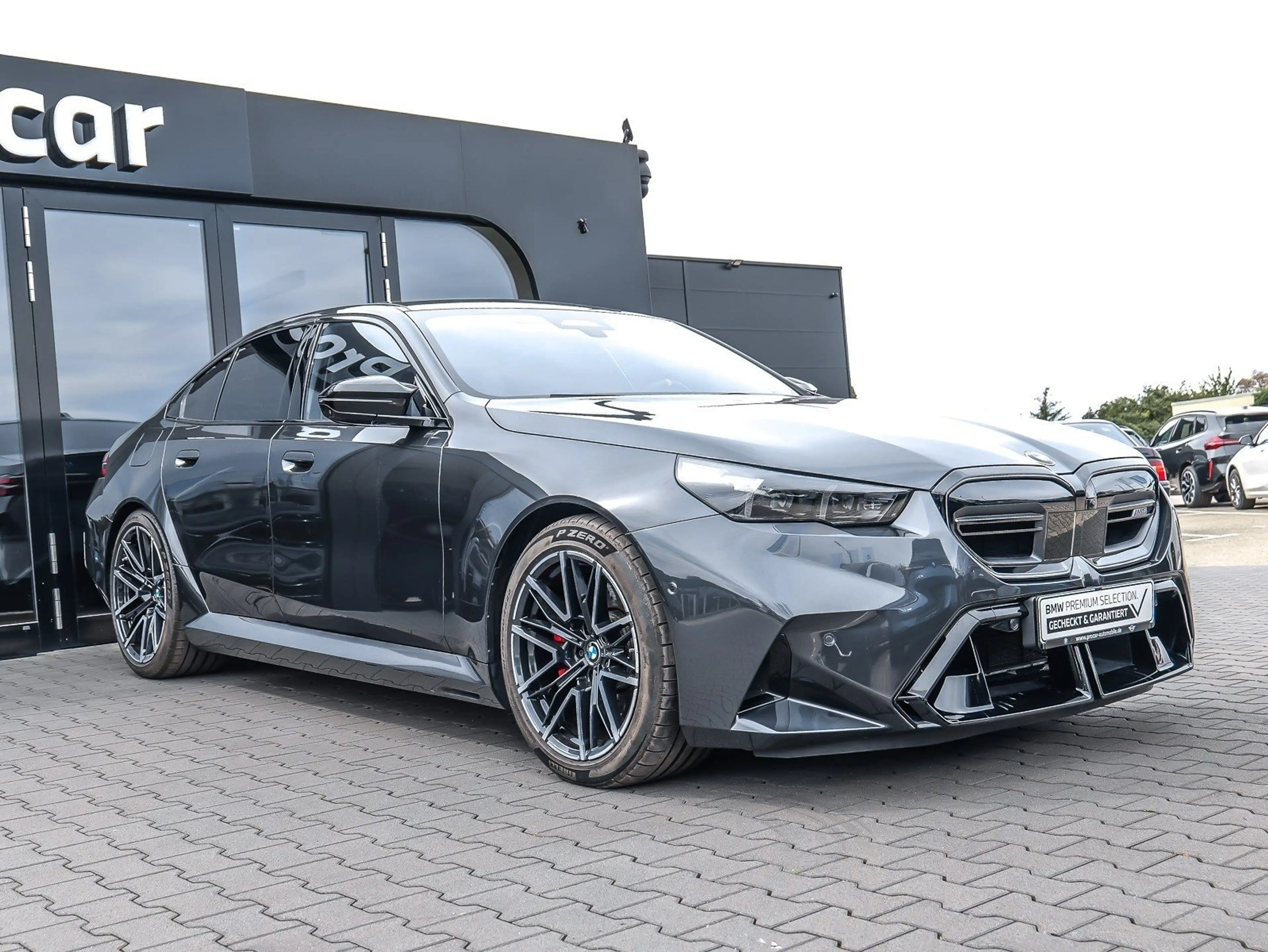 BMW M5 Limousine PANO ACC AHK 360°KAM RFK NAVI LED — photo 6