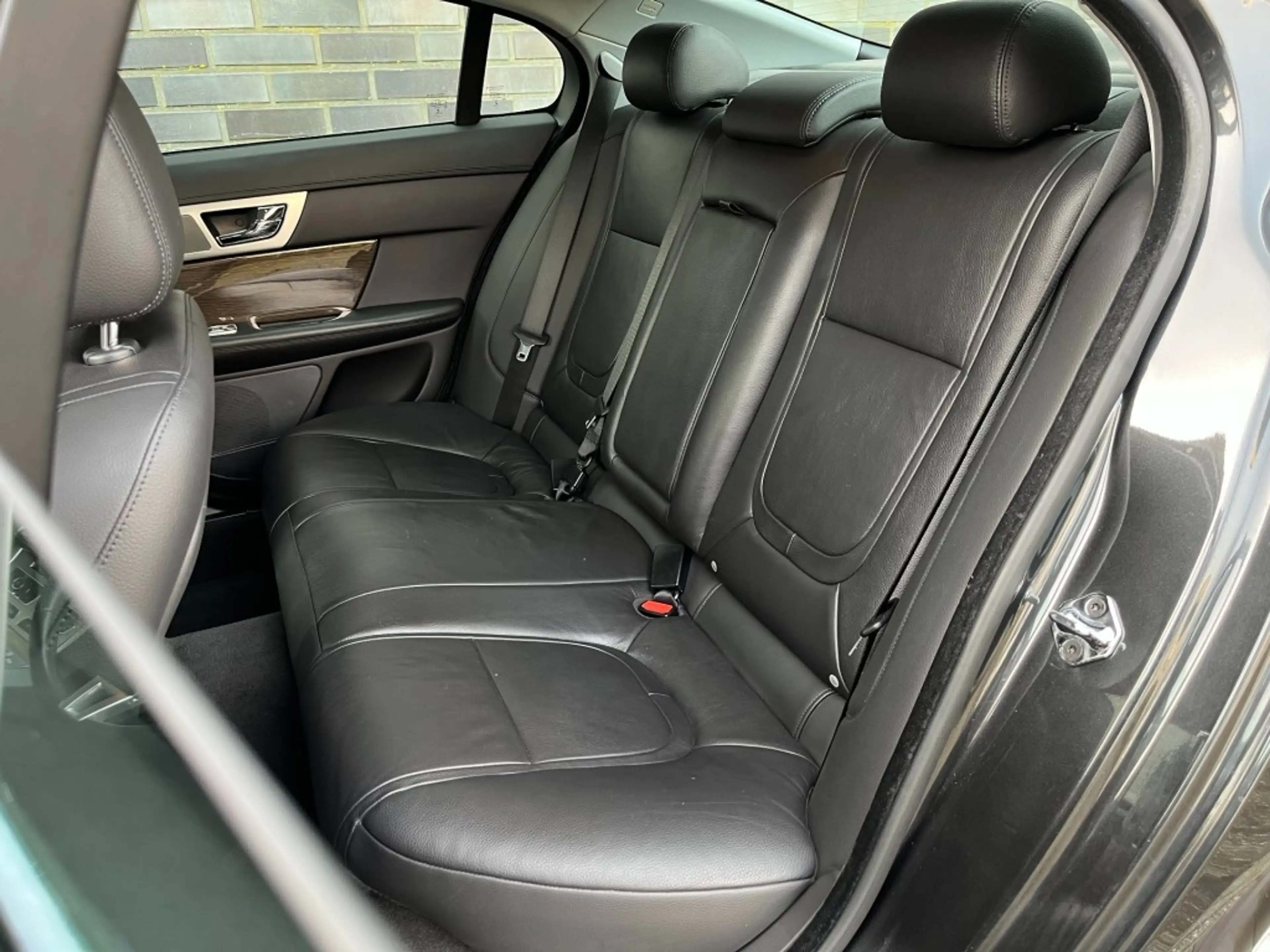 Jaguar XF 2.2D BUS. ED. - LEDER - CAMERA - ORG. NL. — photo 12