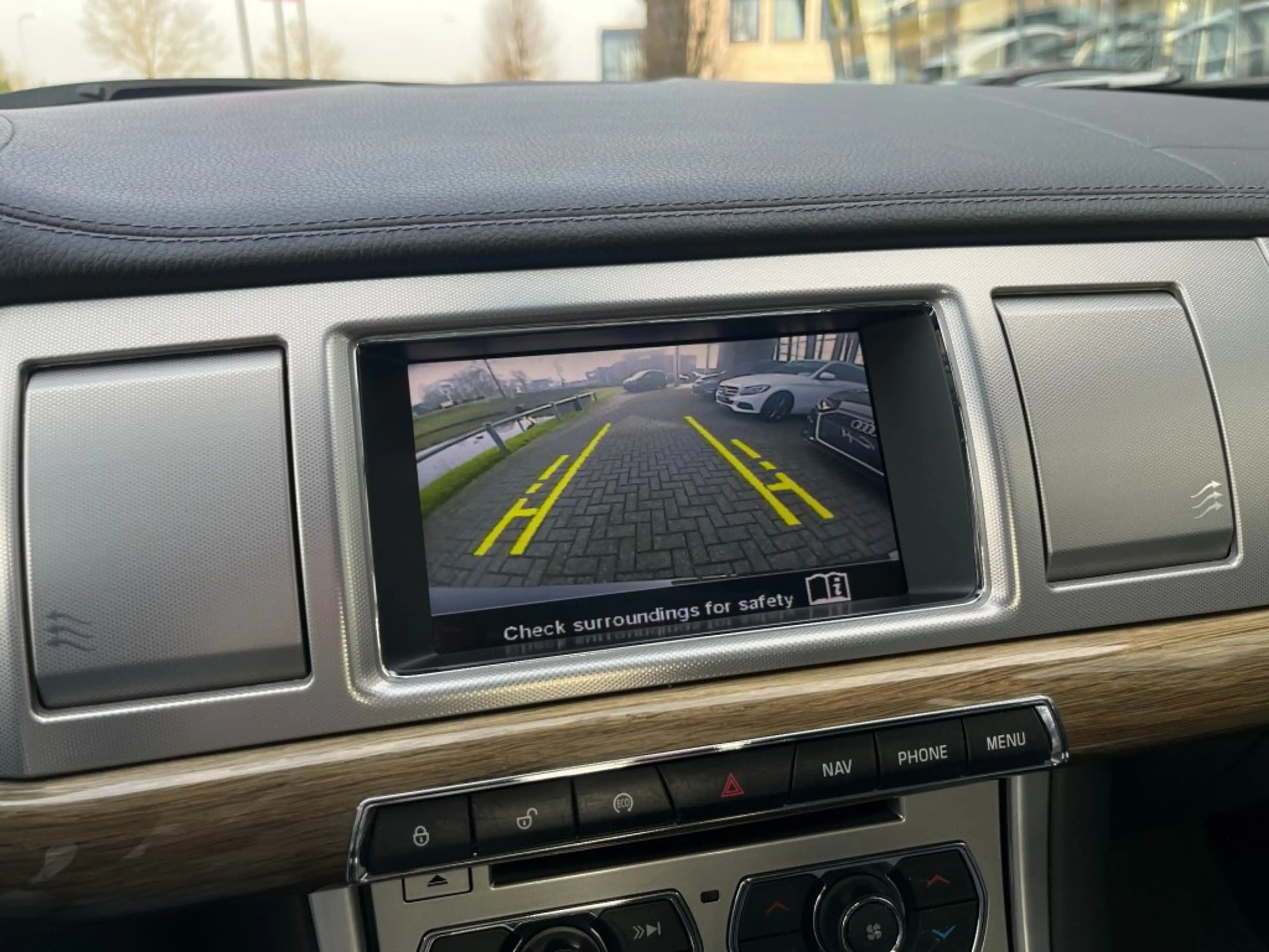 Jaguar XF 2.2D BUS. ED. - LEDER - CAMERA - ORG. NL. — photo 20