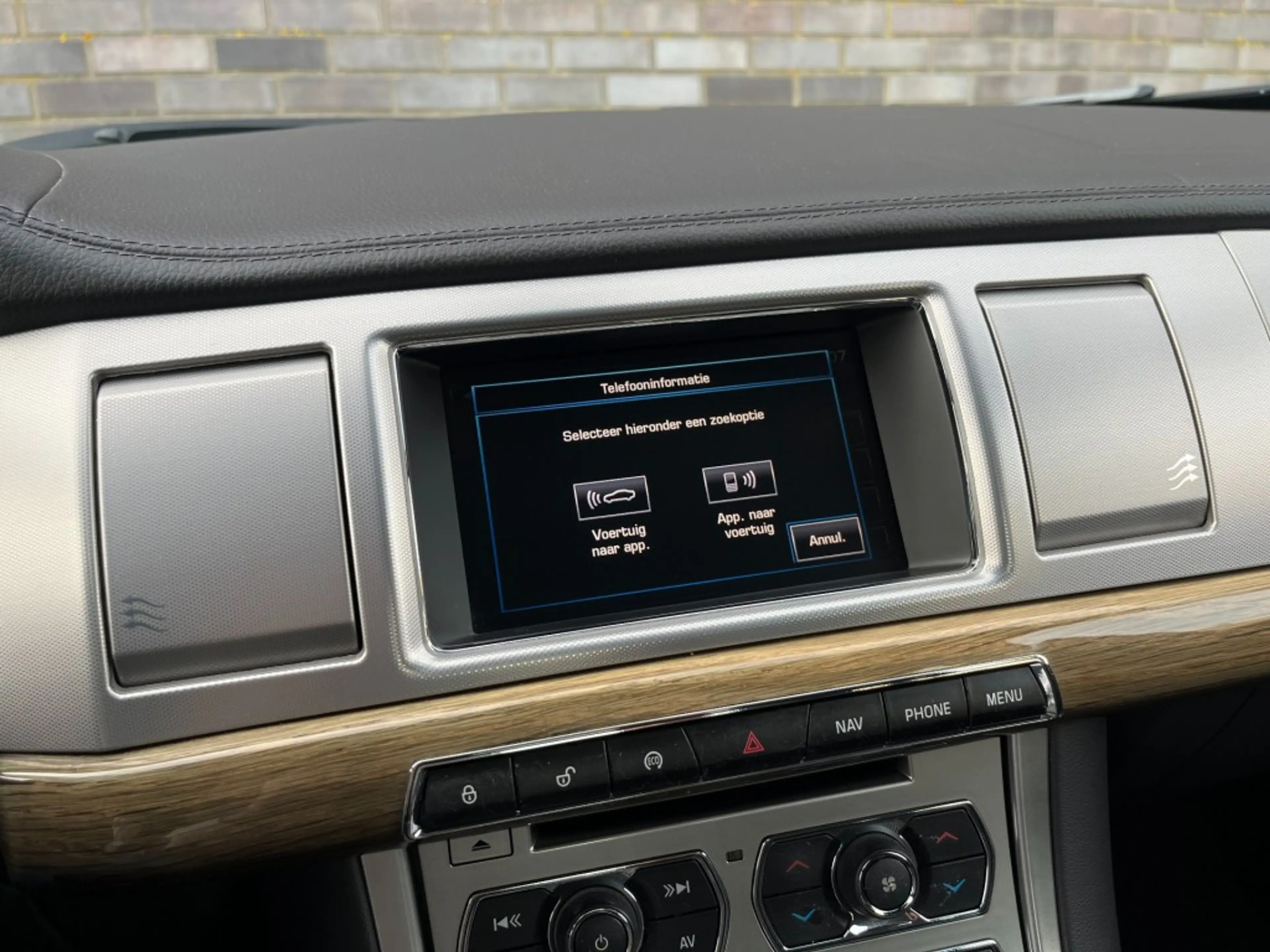 Jaguar XF 2.2D BUS. ED. - LEDER - CAMERA - ORG. NL. — photo 18