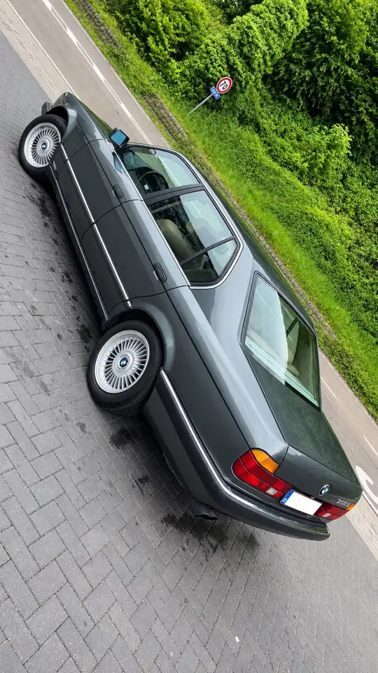 BMW 750, foto 4