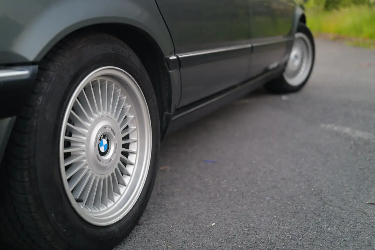 BMW 750, foto 5