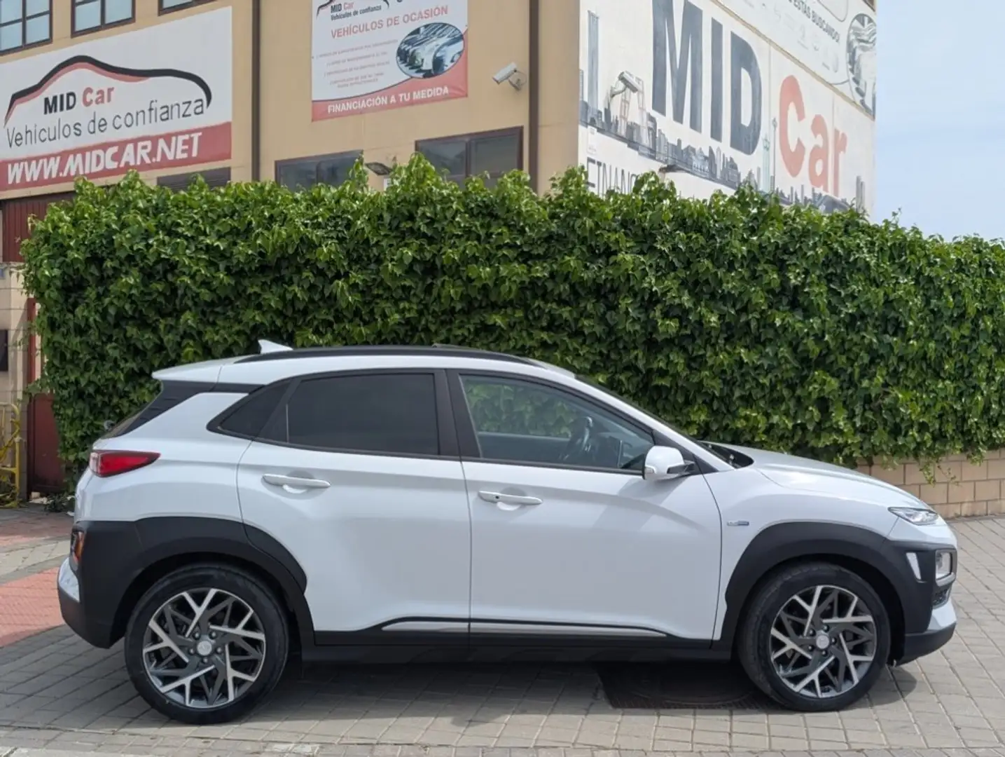 Hyundai KONA HEV 1.6 GDI DT Style Sky Blanco - 2