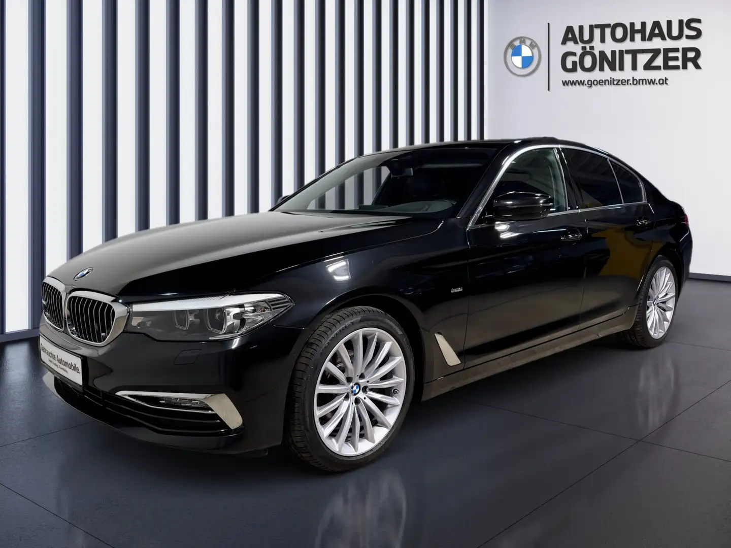 BMW 520 d xDrive Schwarz - 2