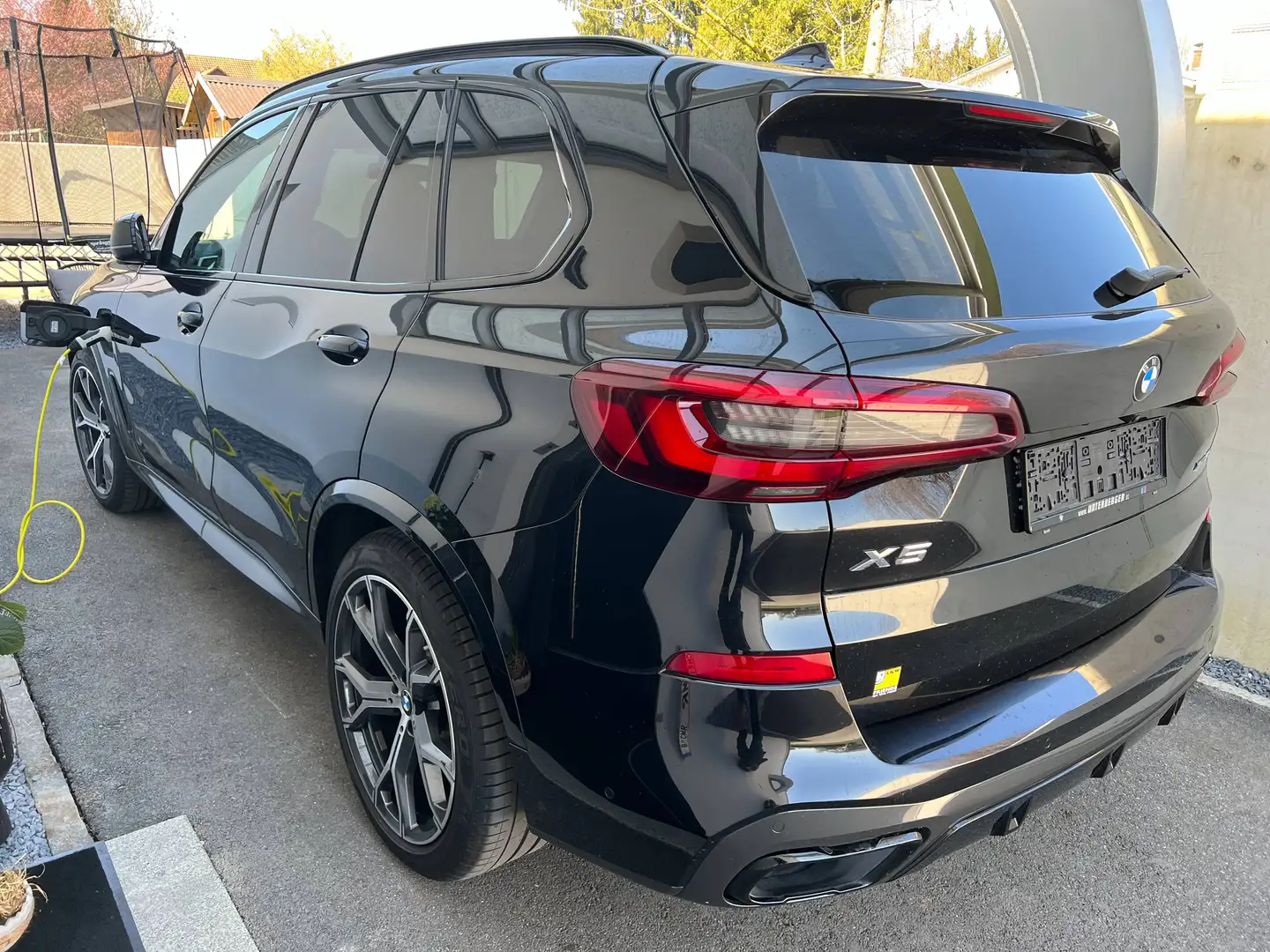 BMW X5 X5 xDrive45e PHEV Aut. Schwarz - 2