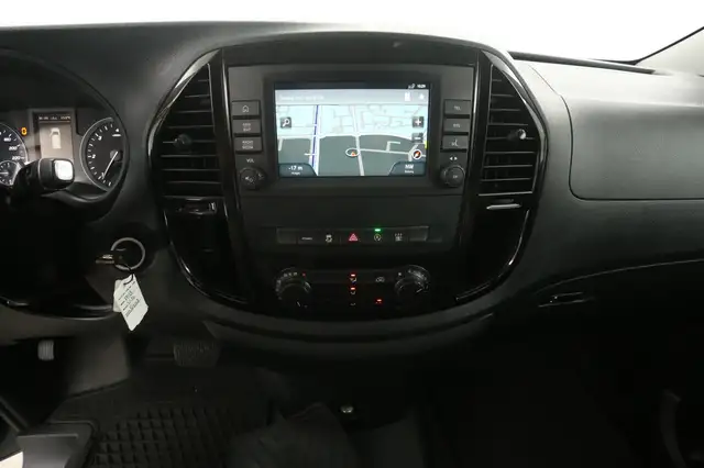 Mercedes-Benz Vito view 12
