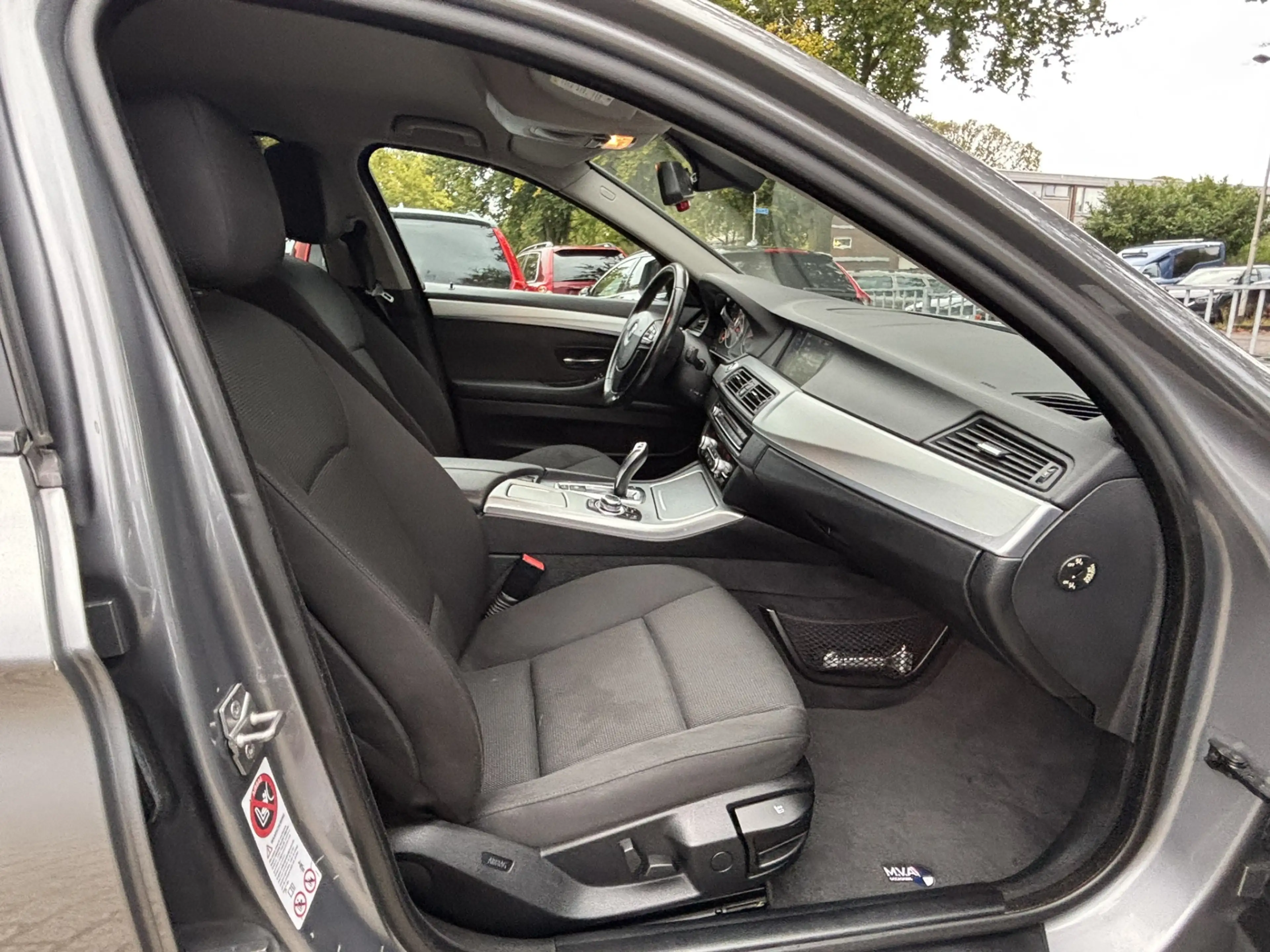 BMW 523 5-serie Touring 523i Executive — photo 4