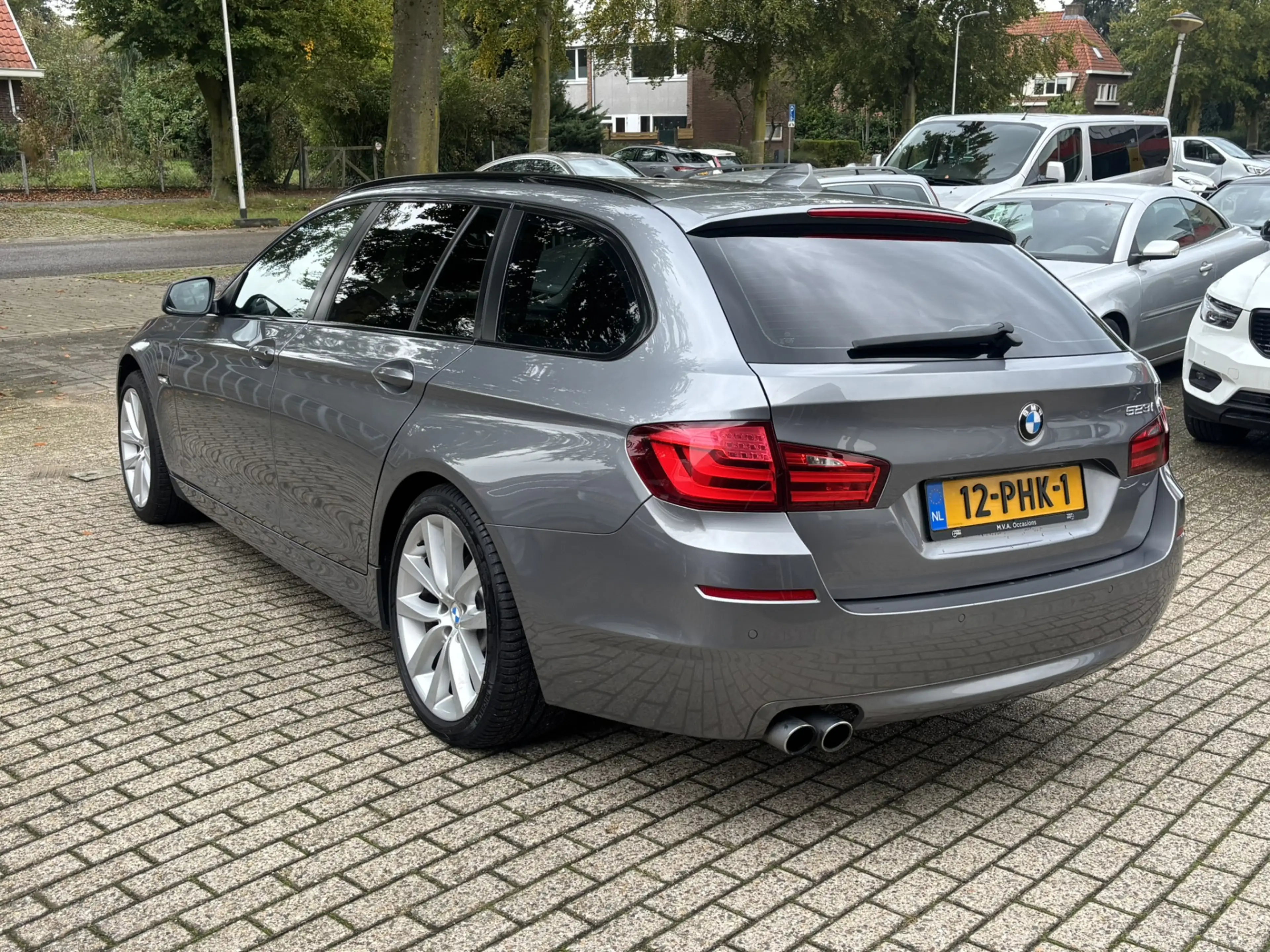 BMW 523 5-serie Touring 523i Executive — photo 3
