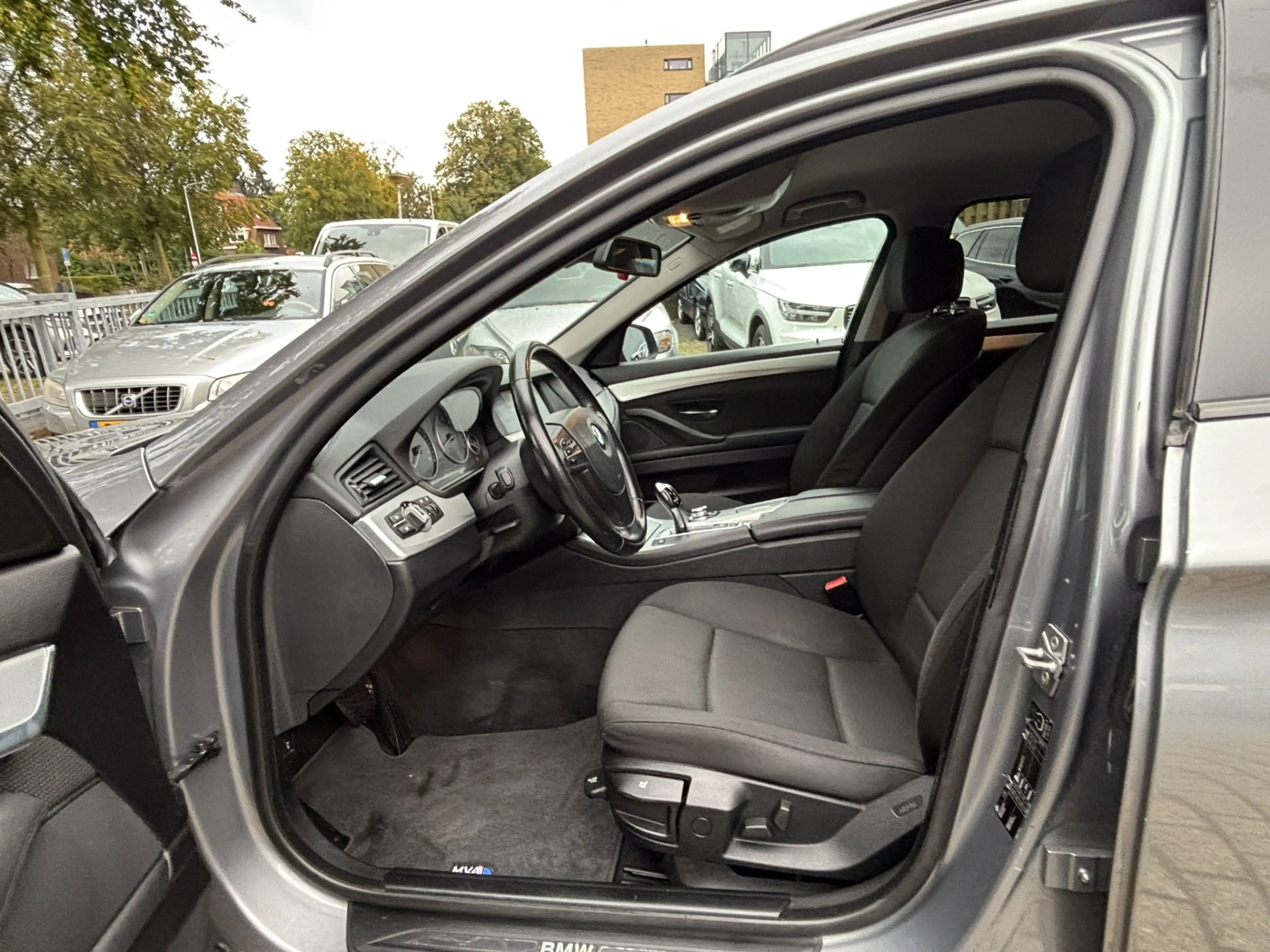 BMW 523 5-serie Touring 523i Executive — photo 12