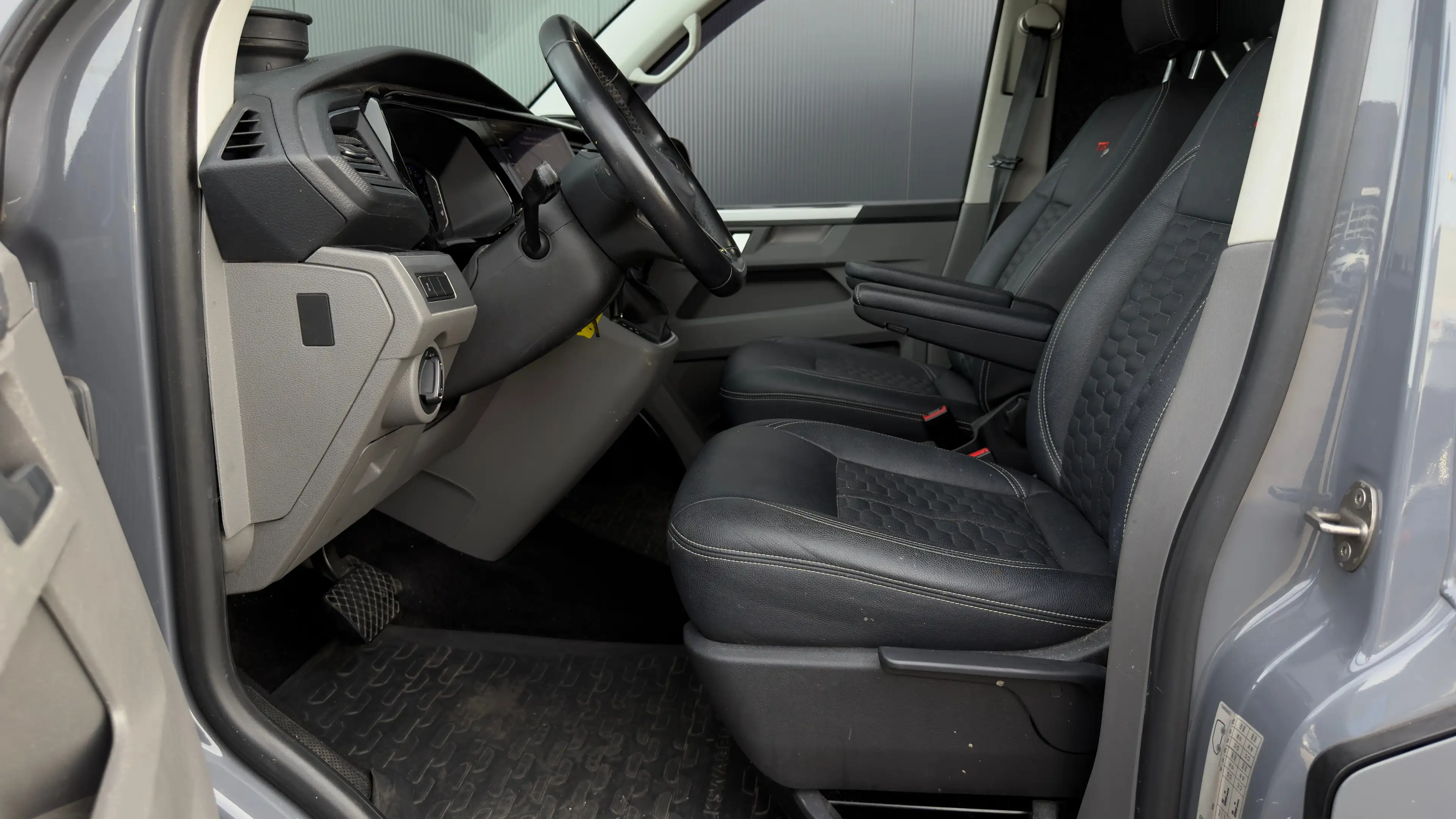 Volkswagen Transporter Bulli 4Motion | TTR-Edition | Eco-Leder | Led | Di — photo 18