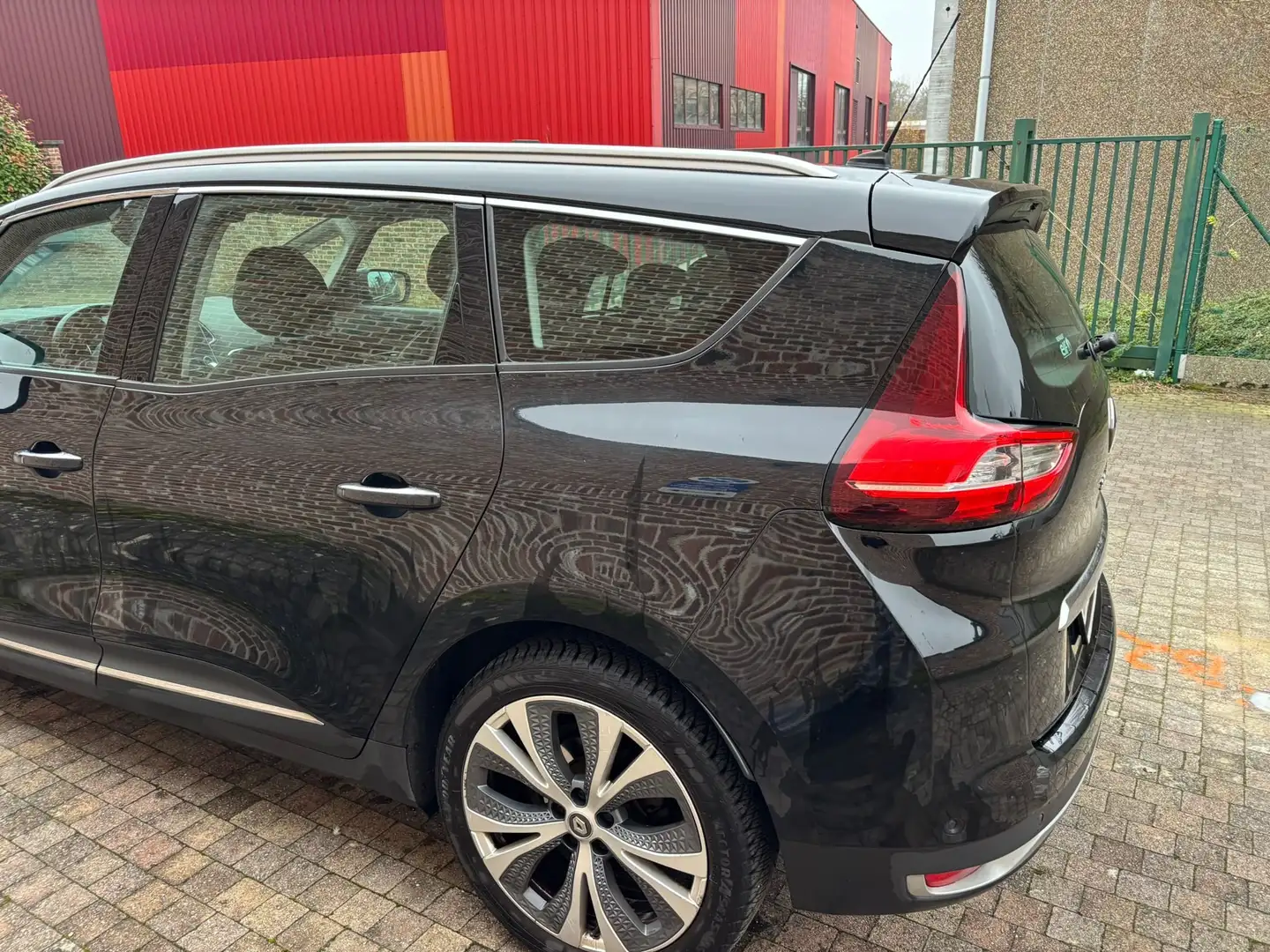 Renault Grand Scenic Grand Scenic  (Klaar voor verkoop) Noir - 2