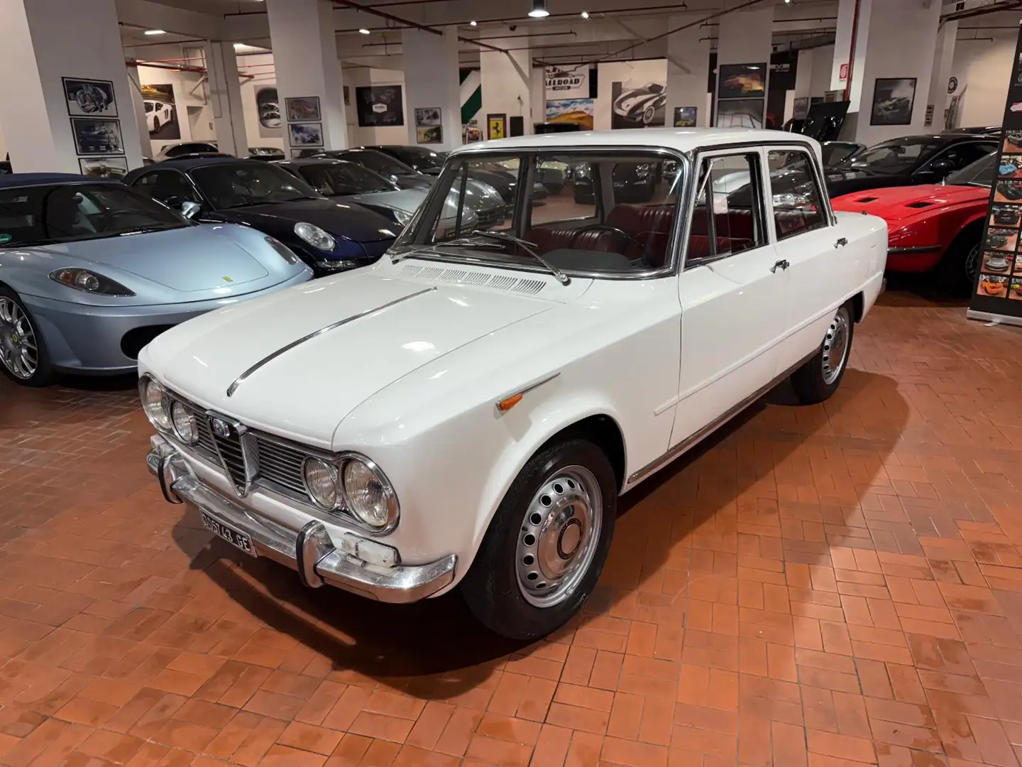 Alfa Romeo Giulia SUPER 1600 BOLLINO ORO -TARGA ORO ASI Blanc - 1