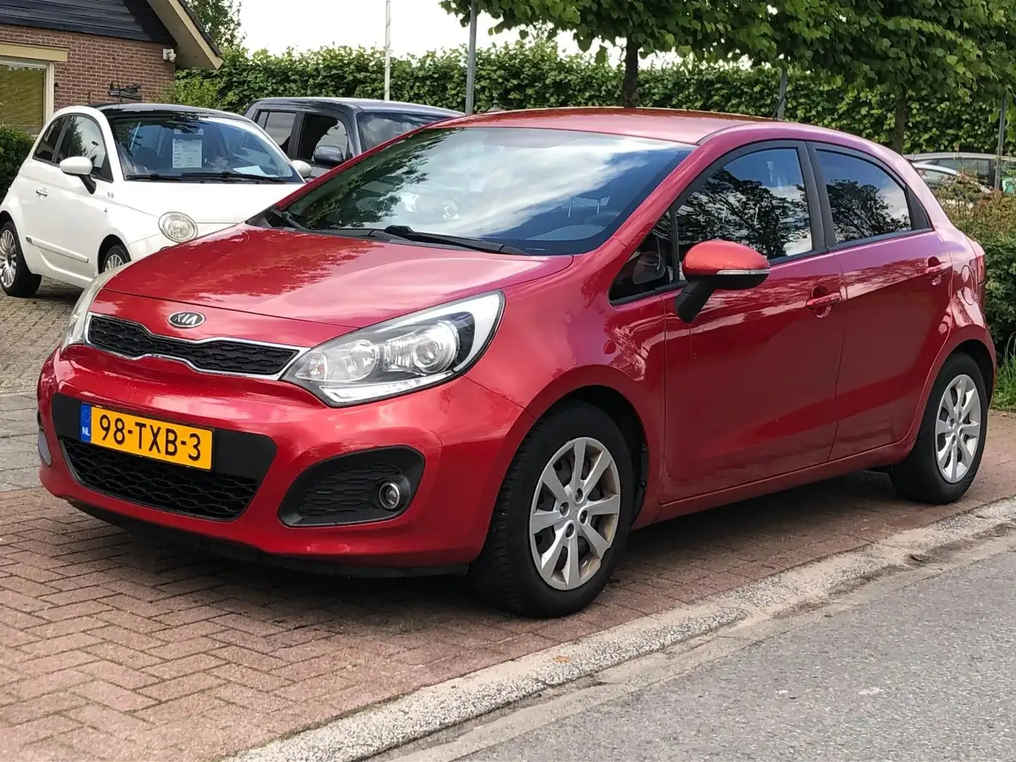 Kia Rio 1.2 CVVT Plus Pack *Airco|5Drs I APK 26-6-2026 Rood - 2
