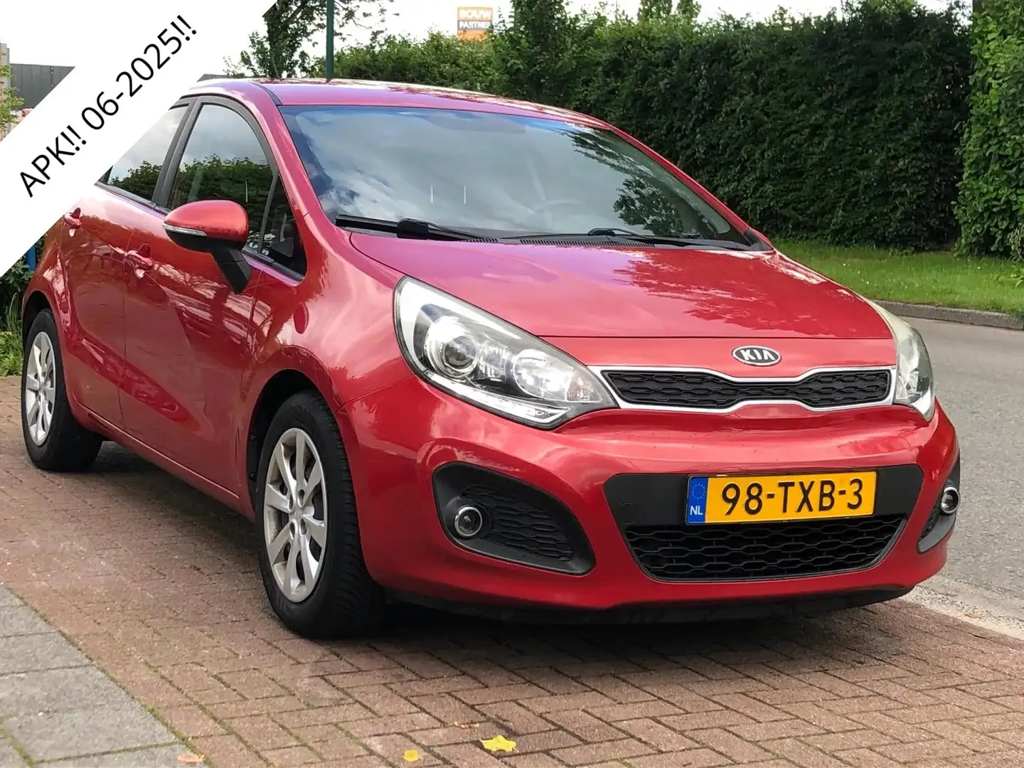 Kia Rio 1.2 CVVT Plus Pack *Airco|5Drs I APK 26-6-2026 Rood - 1
