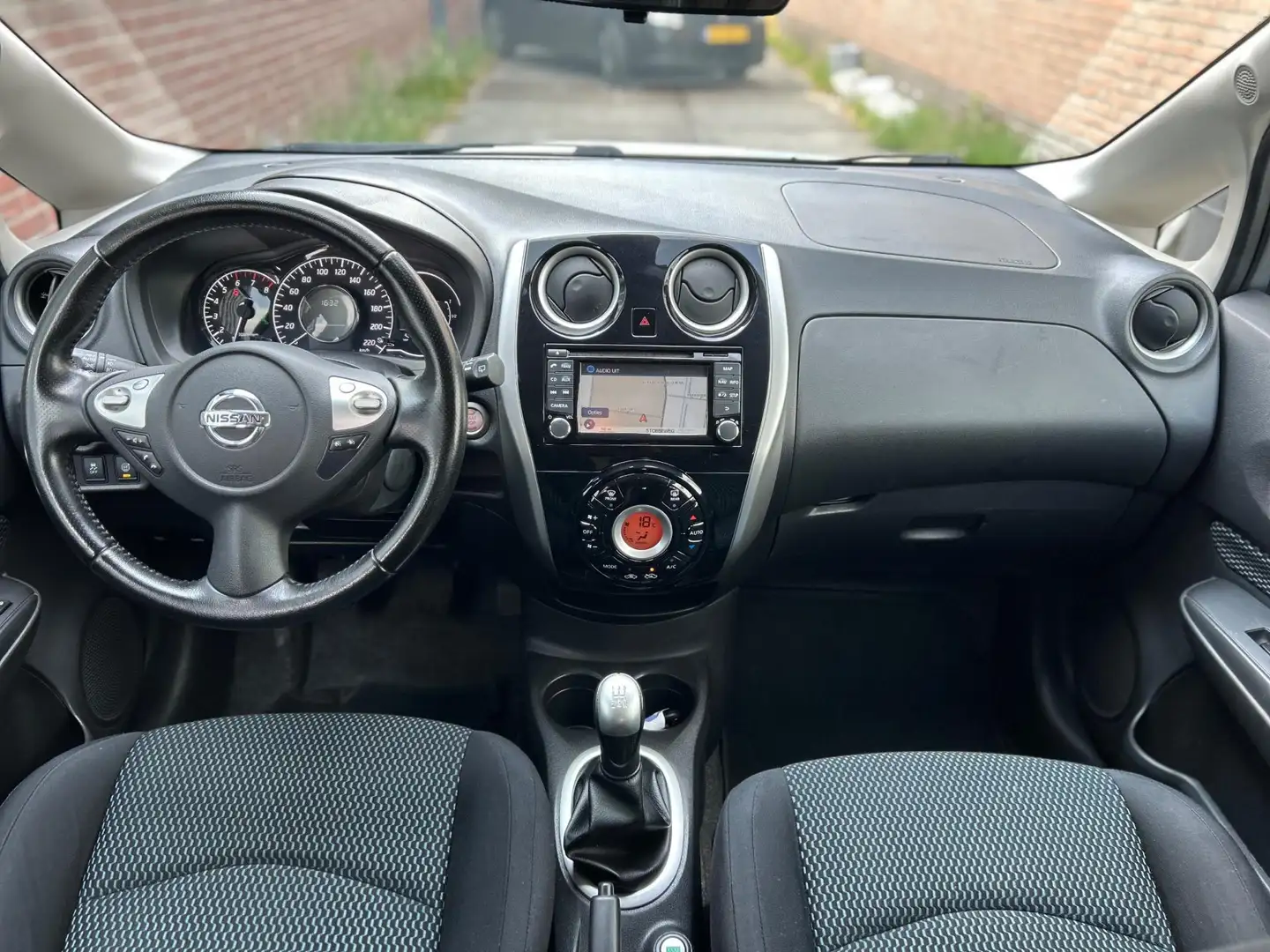 Nissan Note 1.2 DIG-S Connect Edition|Camera|Airco|Cruise| Šedá - 2