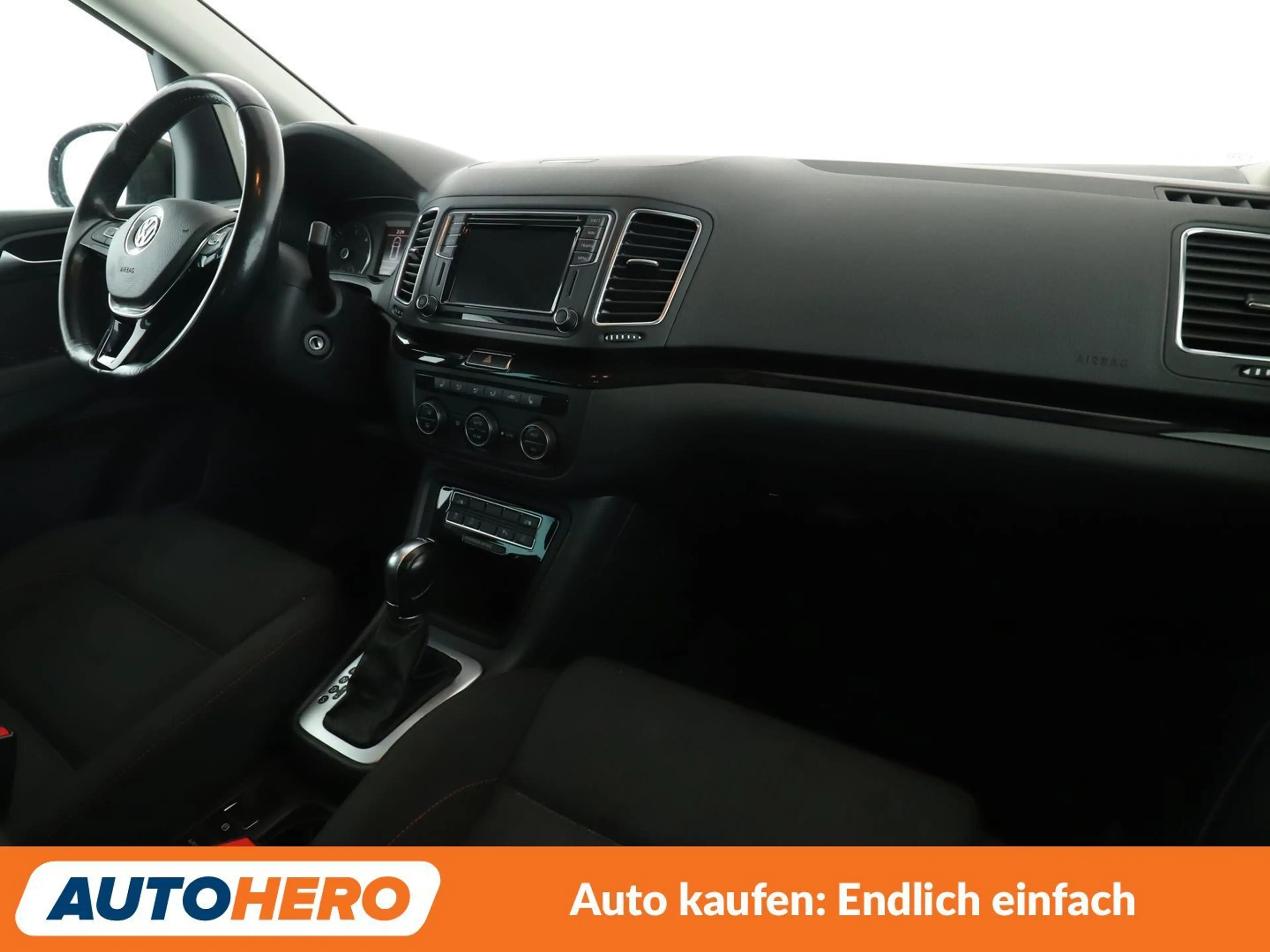 Volkswagen Sharan 2.0 TDI Sound BMT Aut.*NAVI*ACC*PDC*SHZ* — photo 13