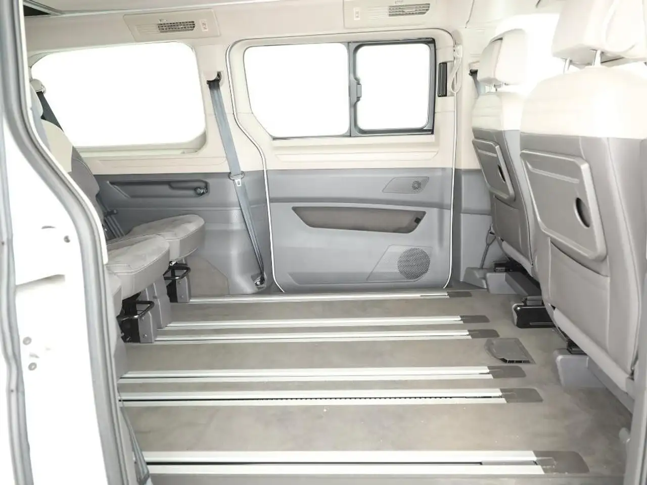 Volkswagen T7 California Beach eHybrid 4MOTION ACC AHK 360° 6