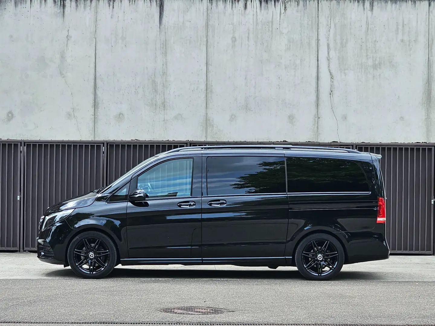 Mercedes-Benz V 300 d amg-line vip 7zit 24 maanden ster garantie!! Noir - 2