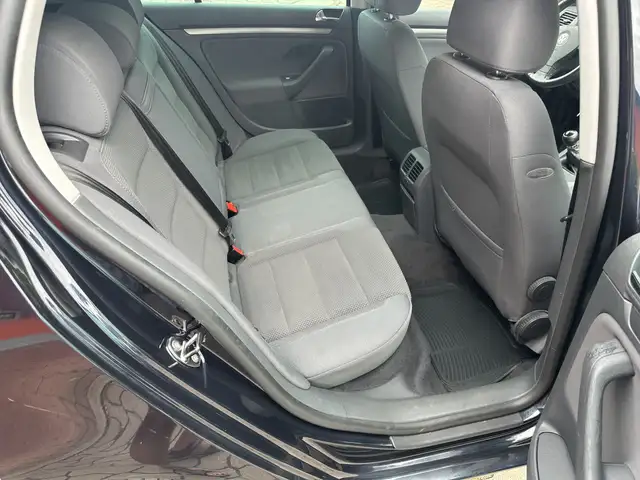 Volkswagen Golf view 15